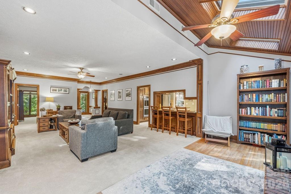 8418 Pine Hill Road — Charlotte