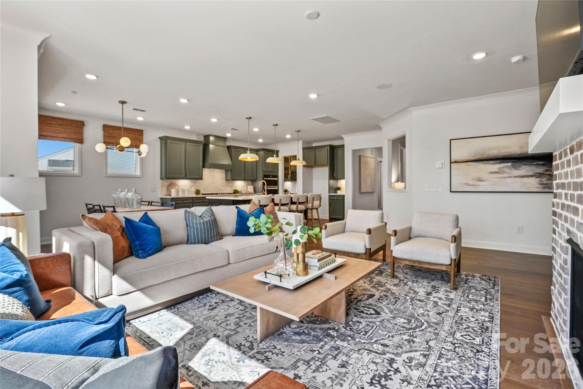 2138 Riverbend Avenue — Monroe