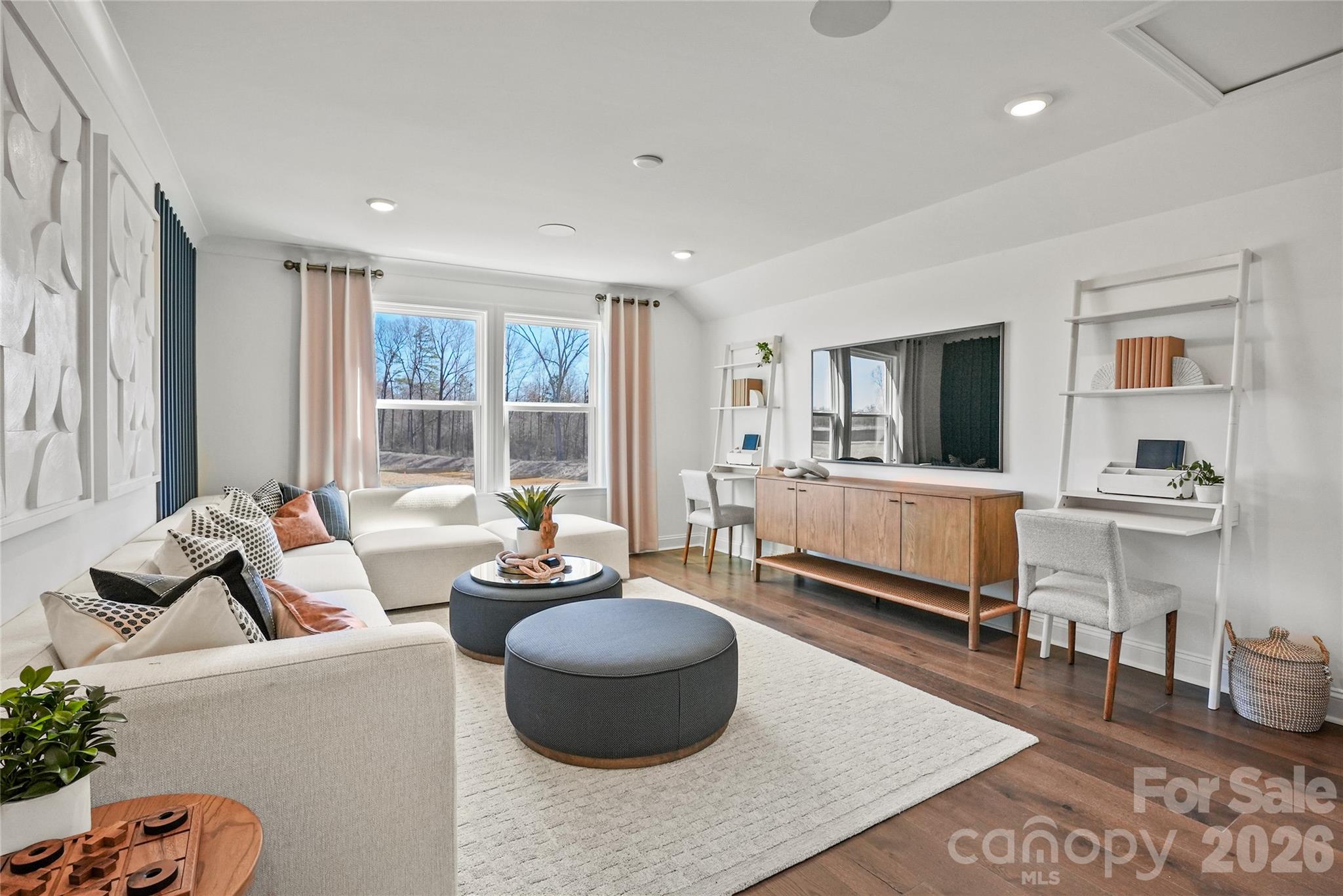 2138 Riverbend Avenue — Monroe