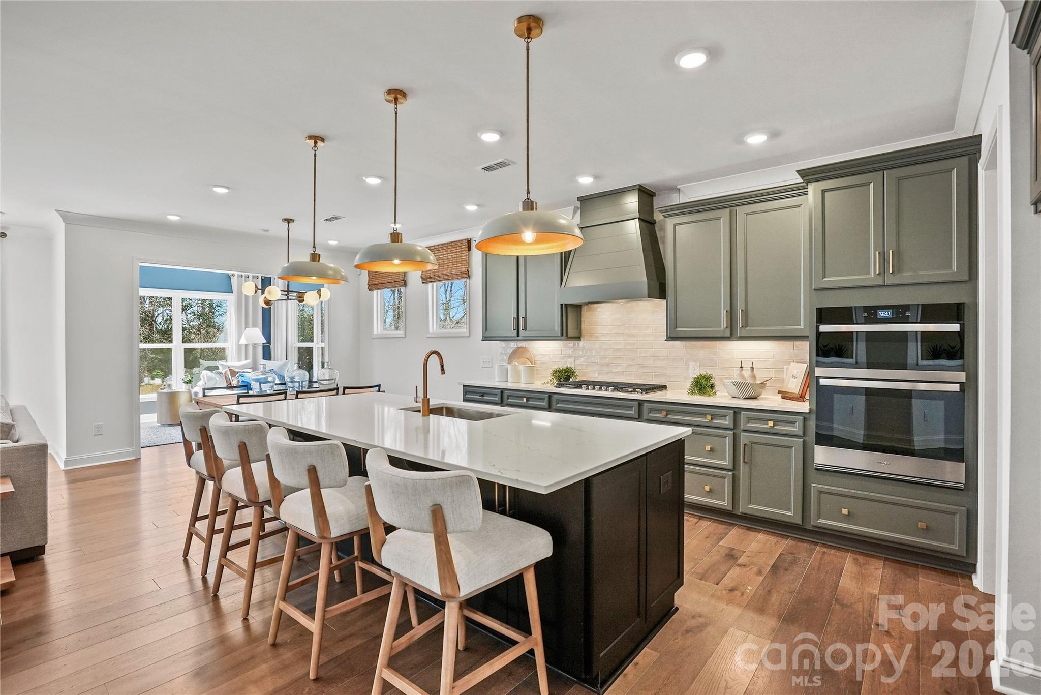 2138 Riverbend Avenue — Monroe