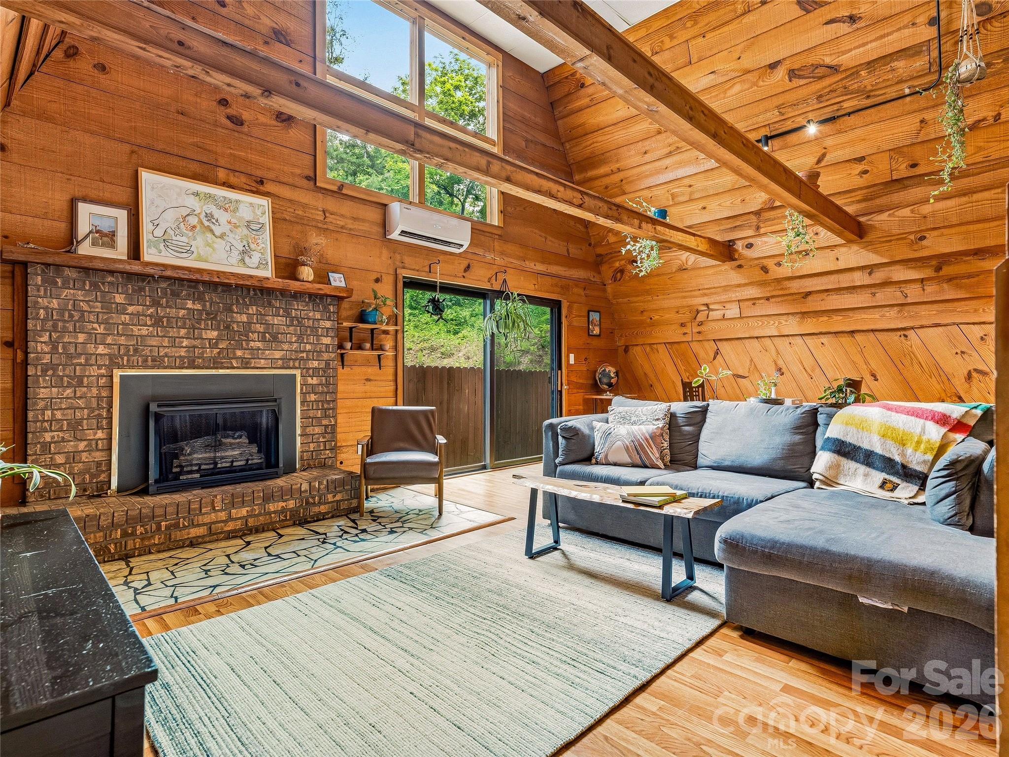 355 London Road — Asheville