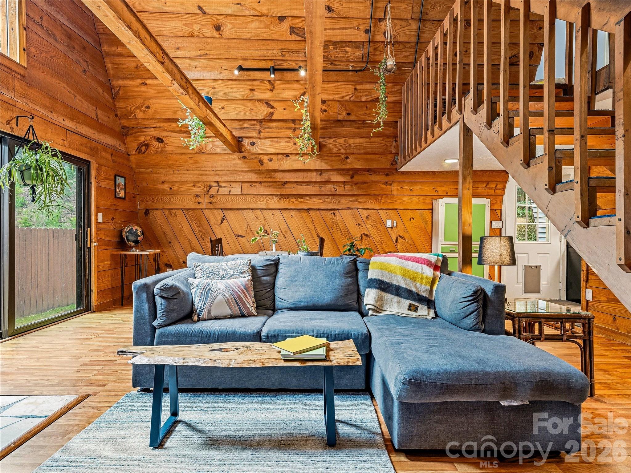 355 London Road — Asheville