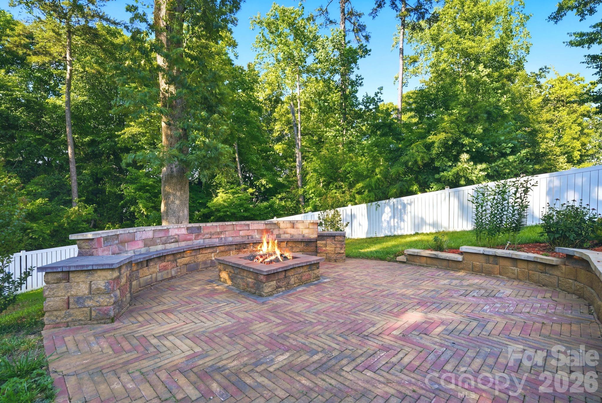 1574 Robinson Oaks Drive — Gastonia