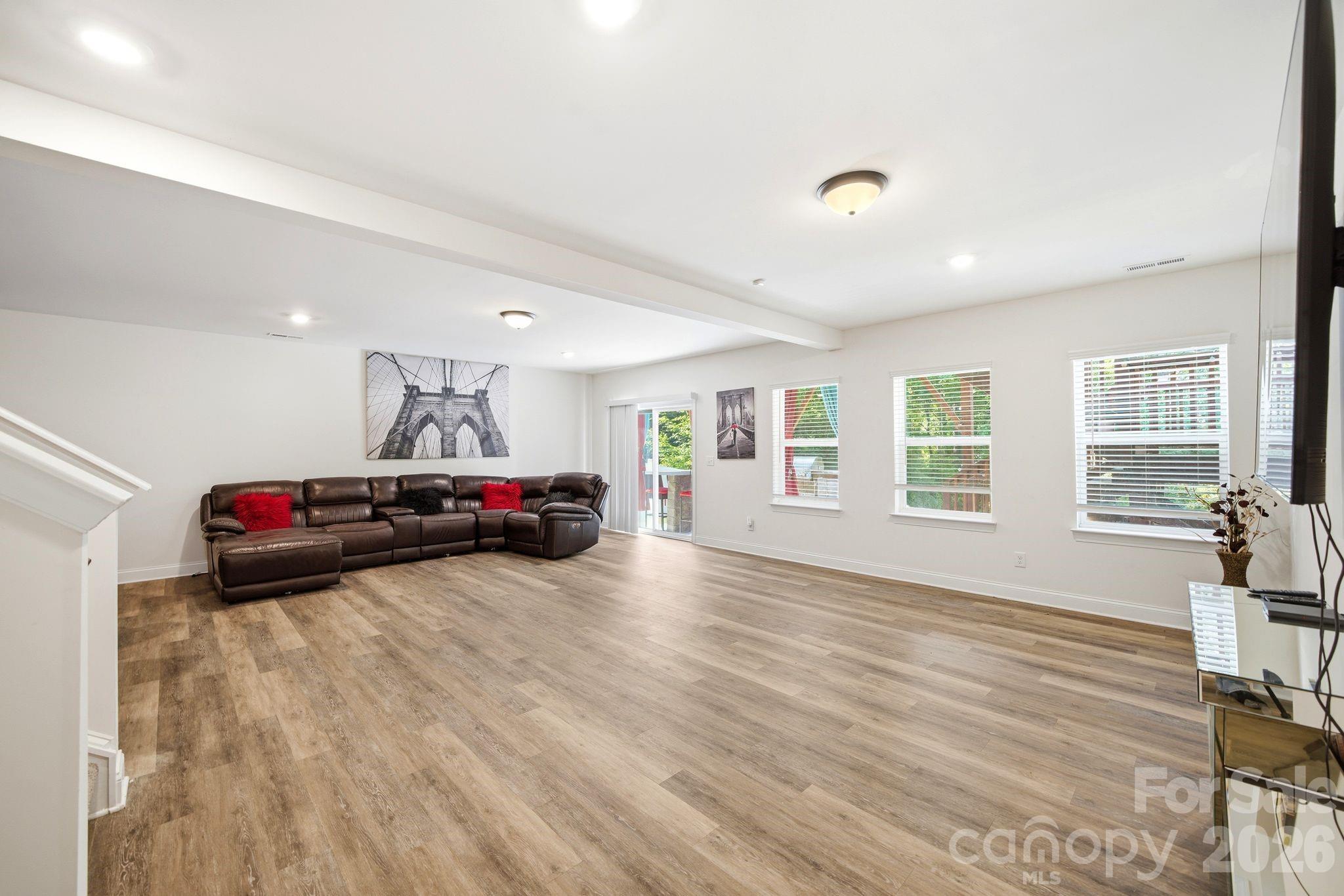 1574 Robinson Oaks Drive — Gastonia