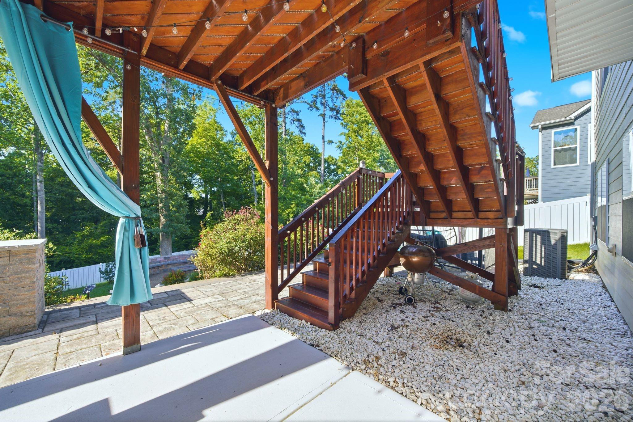 1574 Robinson Oaks Drive — Gastonia