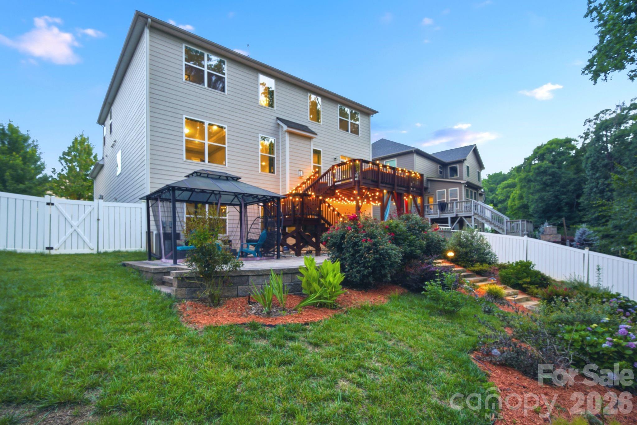 1574 Robinson Oaks Drive — Gastonia