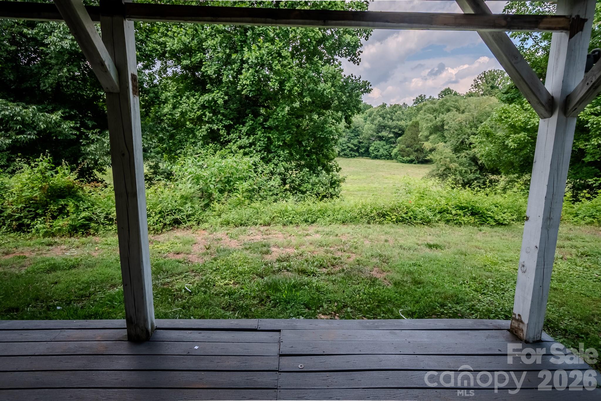 3122 Zion Church Road — Hickory
