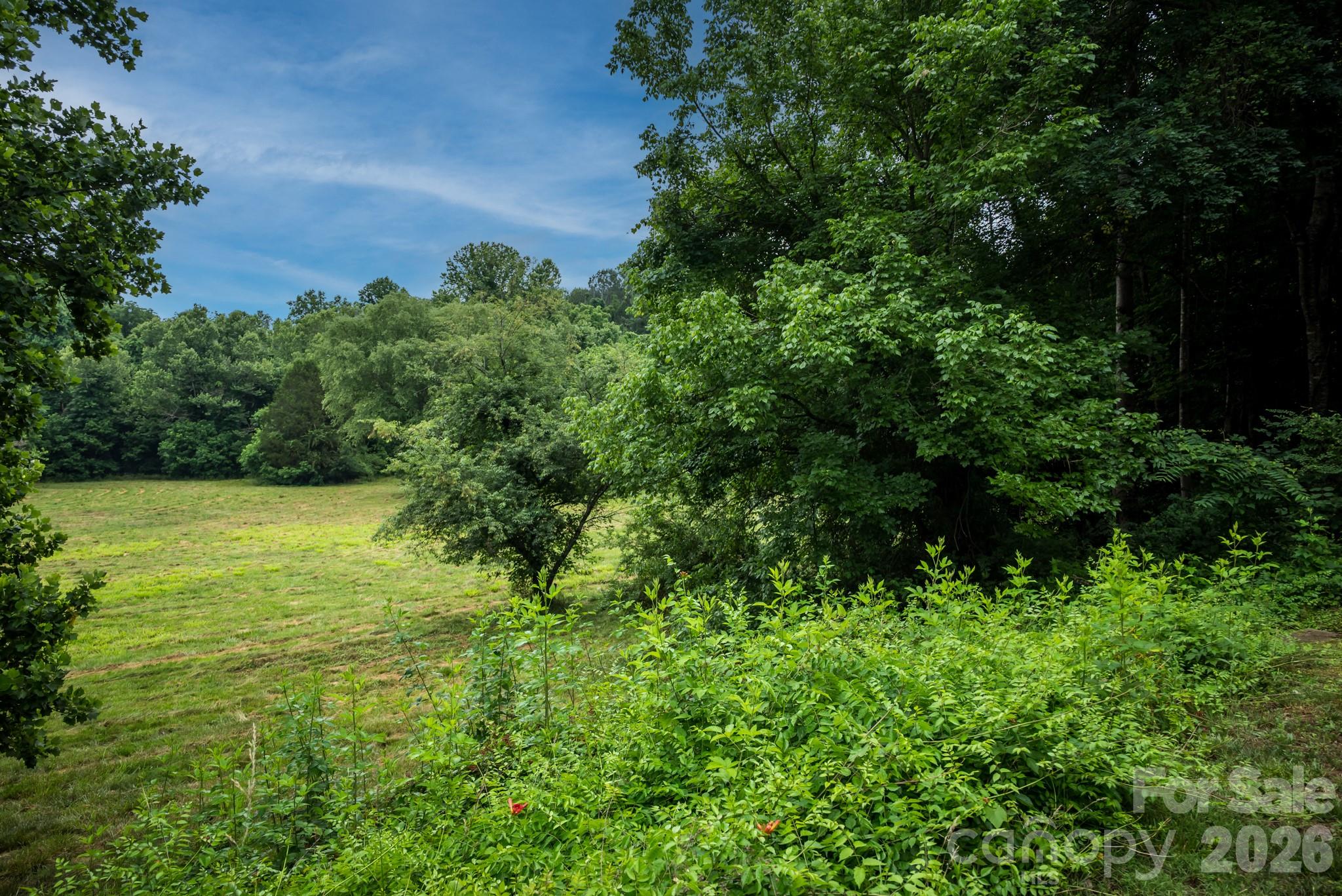 3122 Zion Church Road — Hickory