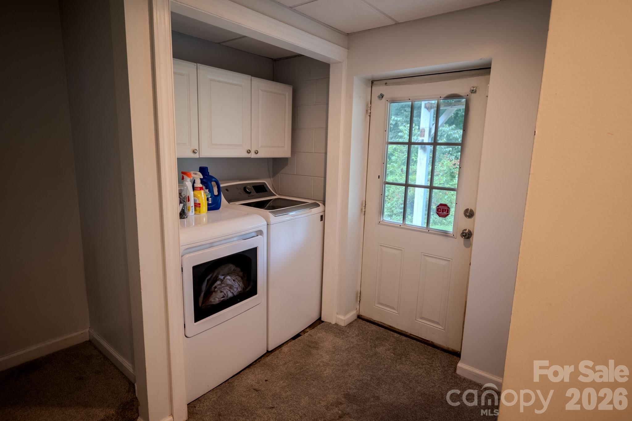 3122 Zion Church Road — Hickory