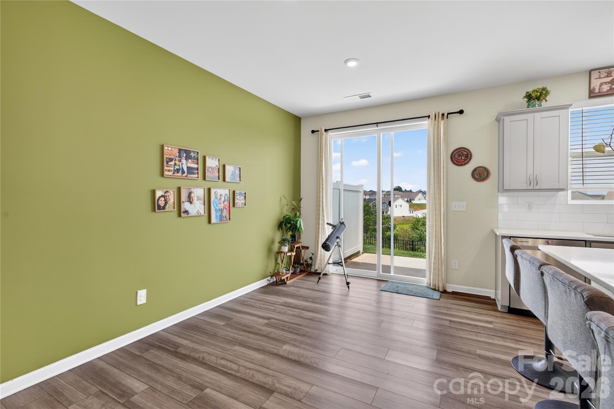 1211 Bigelow Street — Charlotte