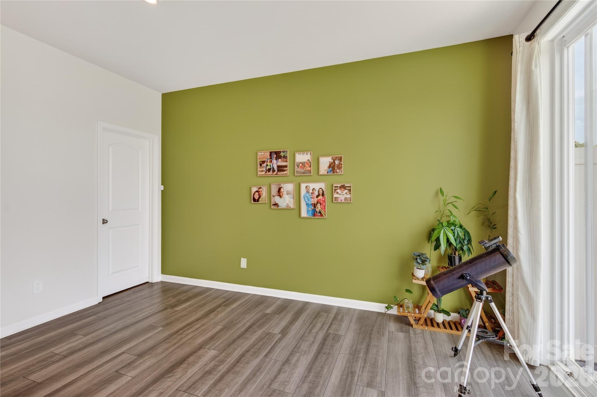 1211 Bigelow Street — Charlotte