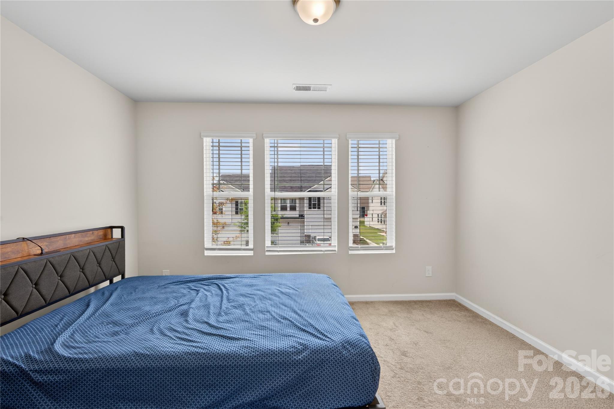 1211 Bigelow Street — Charlotte