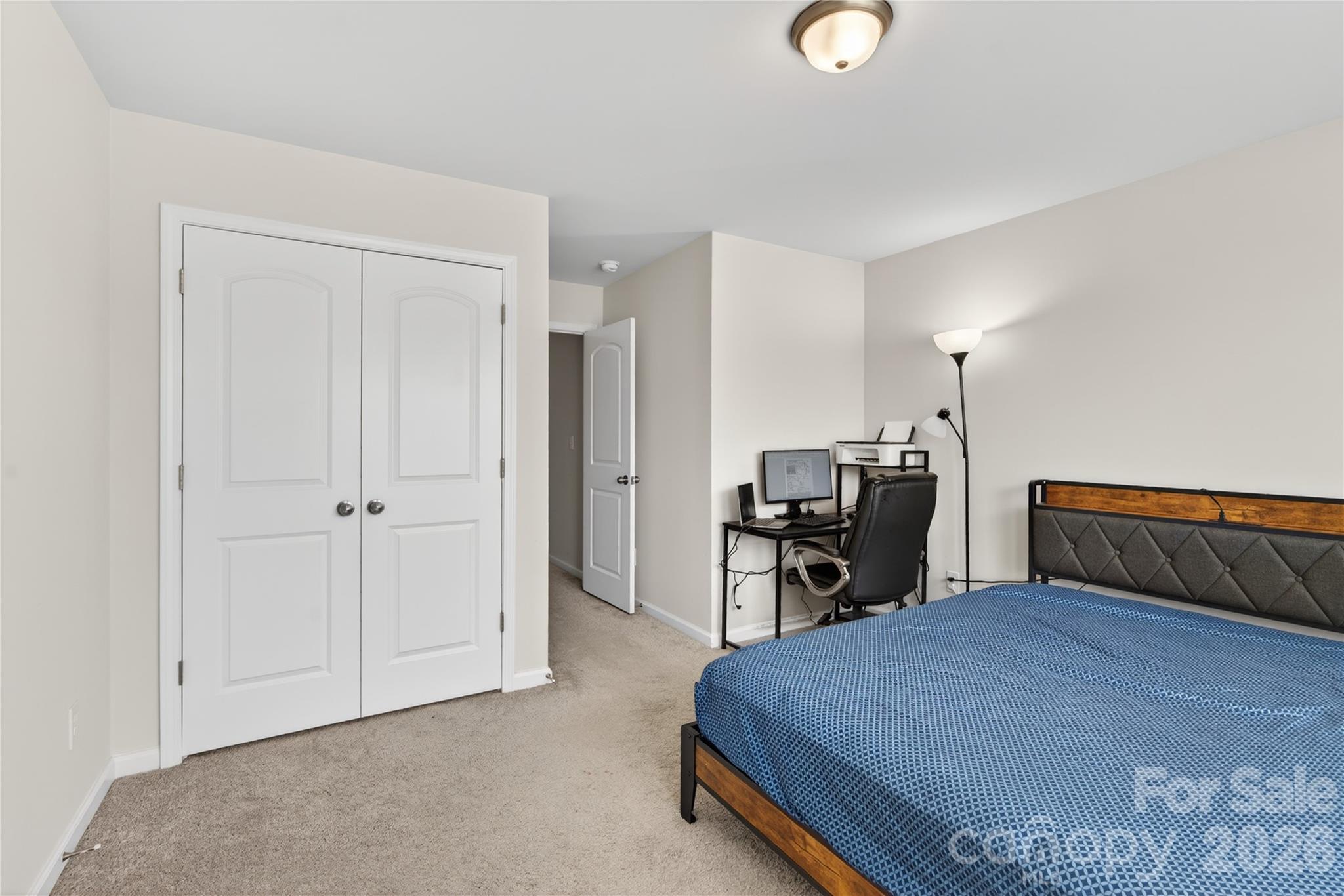 1211 Bigelow Street — Charlotte