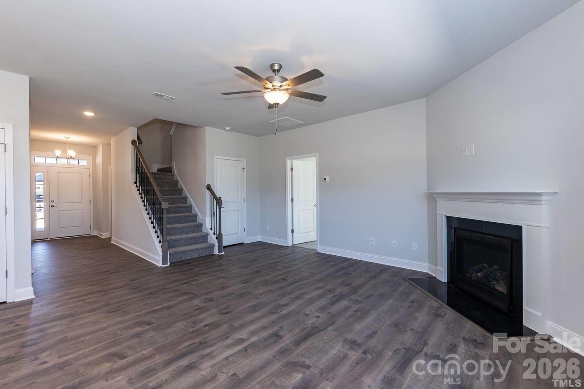 5147 Colchester Court #71 — Catawba