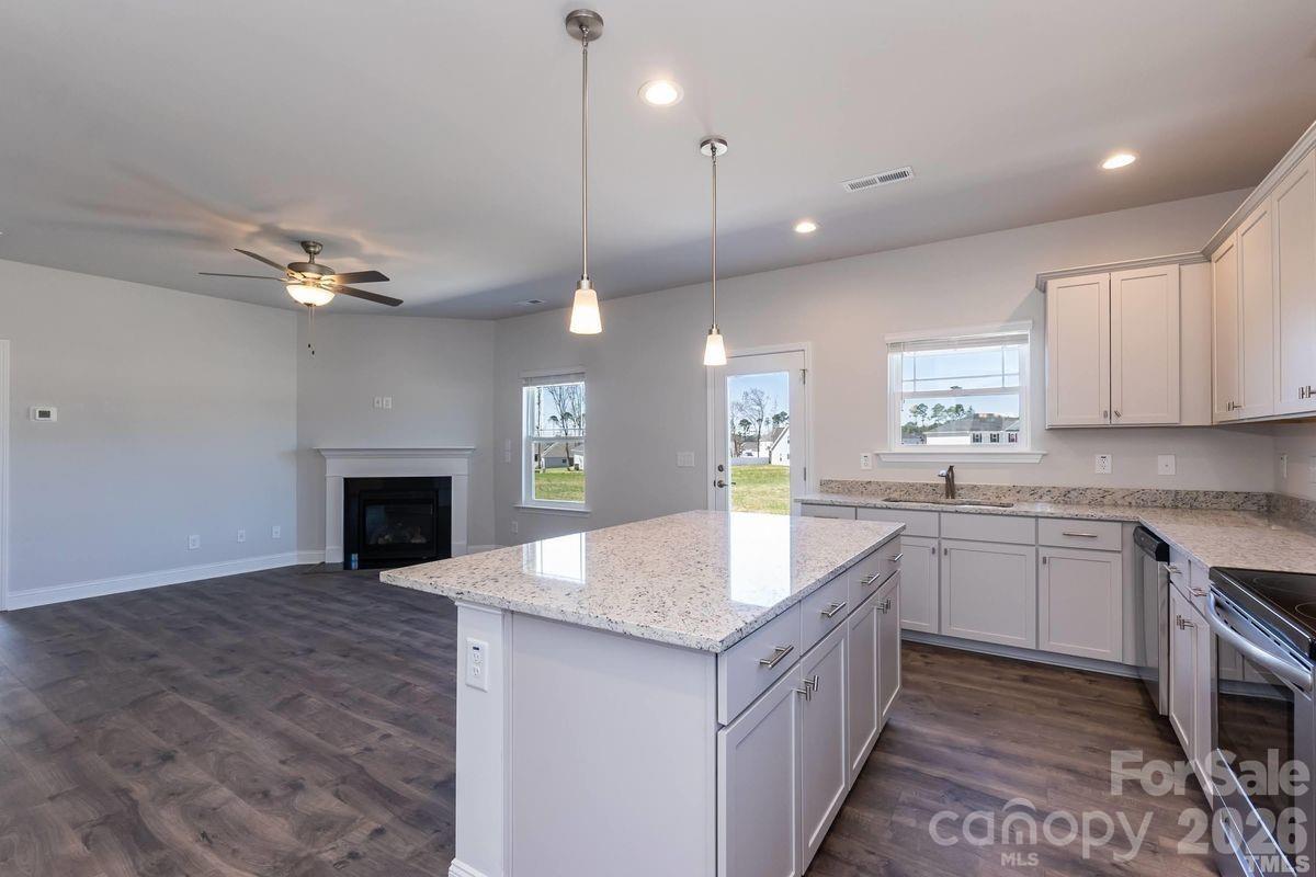 5147 Colchester Court #71 — Catawba