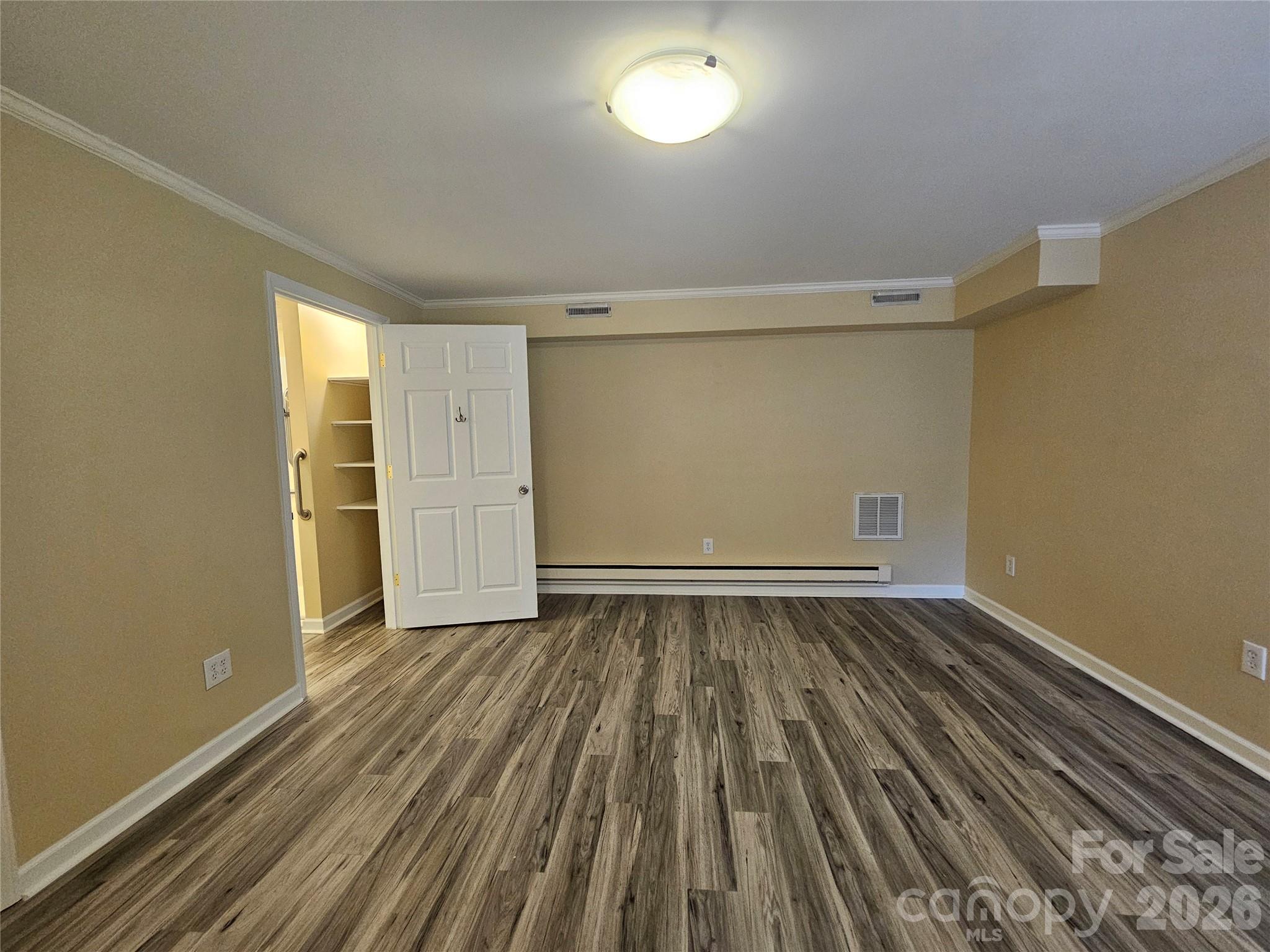 201 Country Club Circle — Shelby