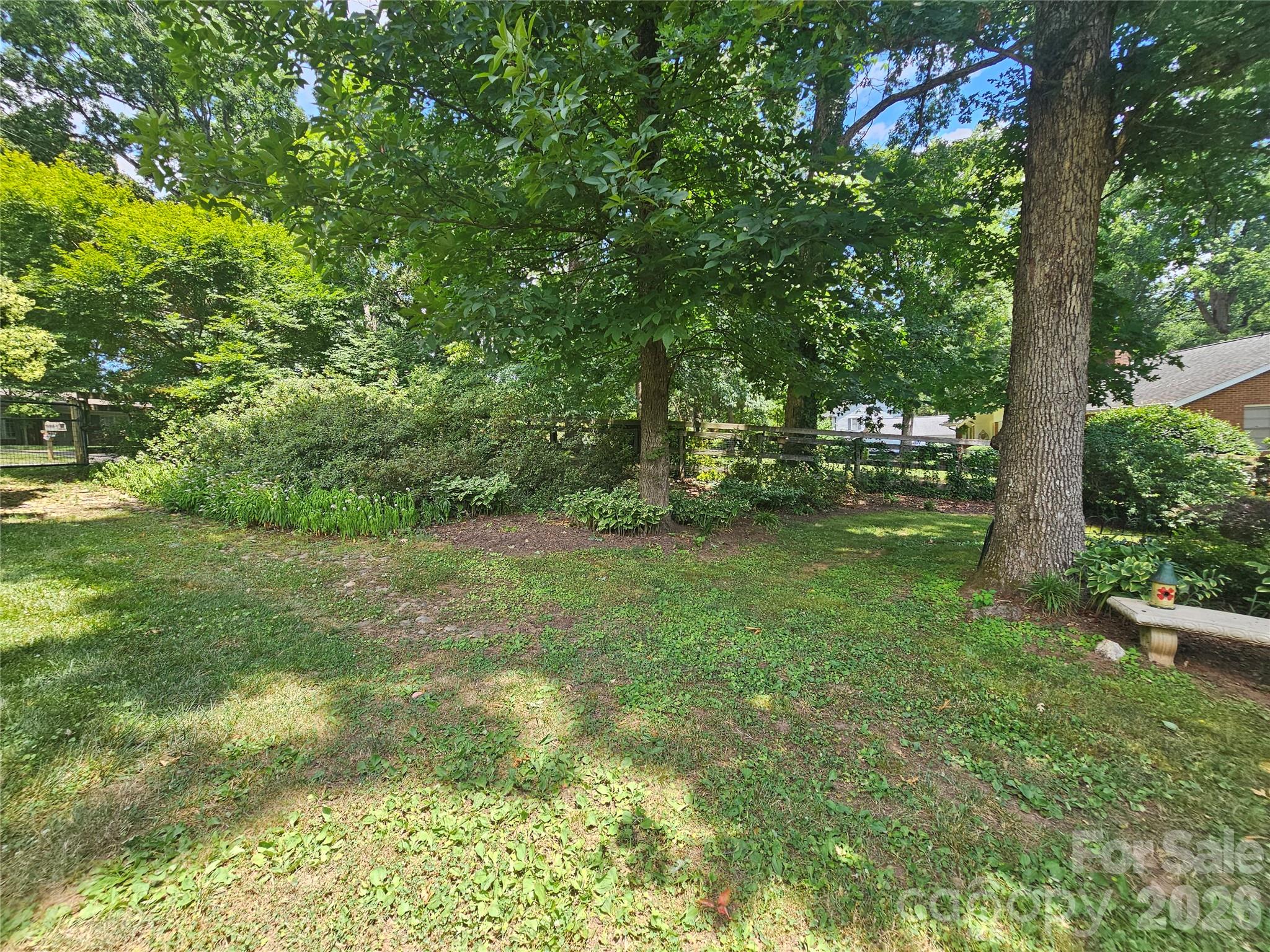 201 Country Club Circle — Shelby