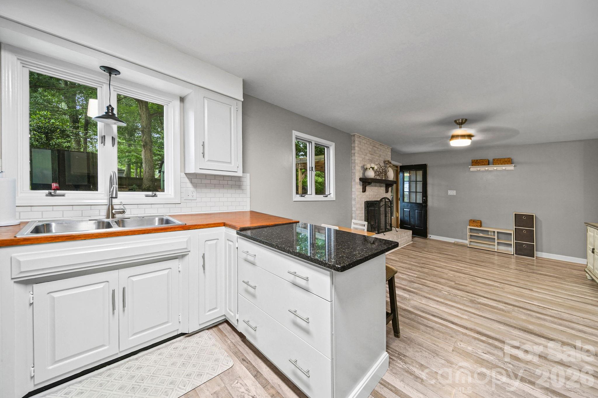 406 S Magnolia Street — Mooresville