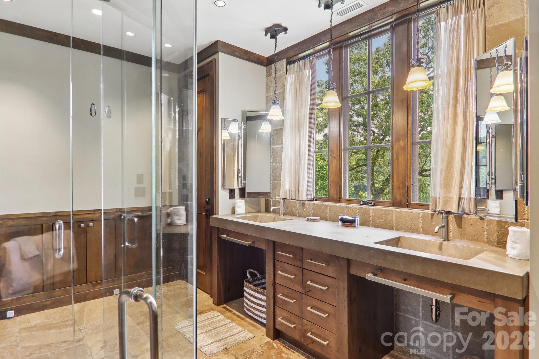 410 Lakewood Drive — Bryson City