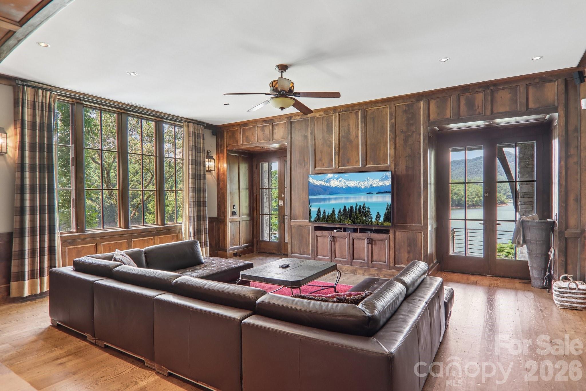 410 Lakewood Drive — Bryson City