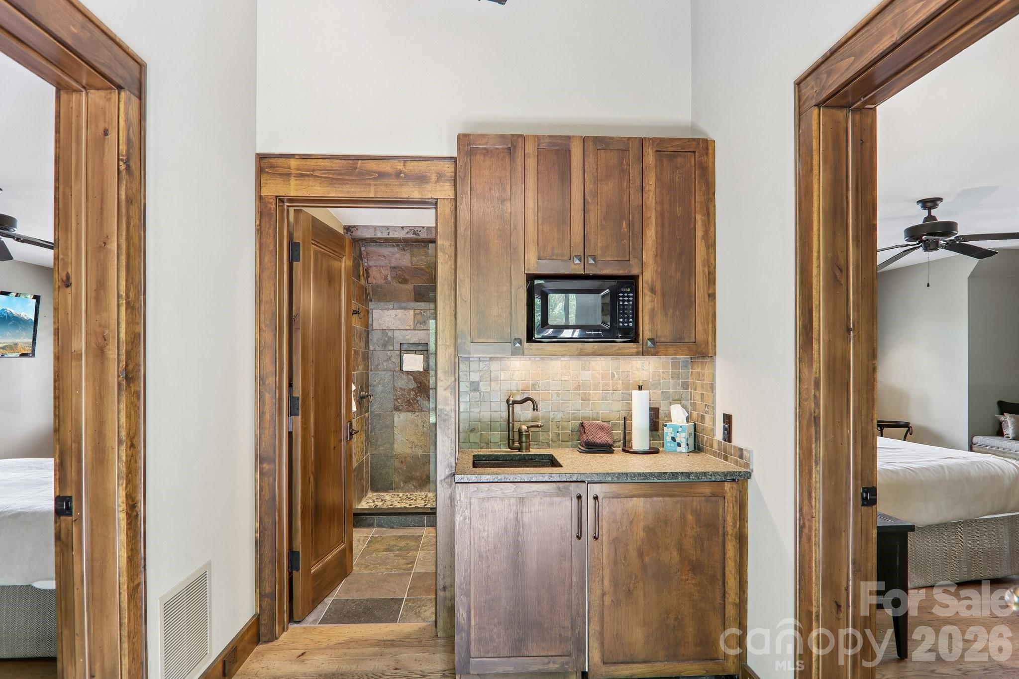 410 Lakewood Drive — Bryson City