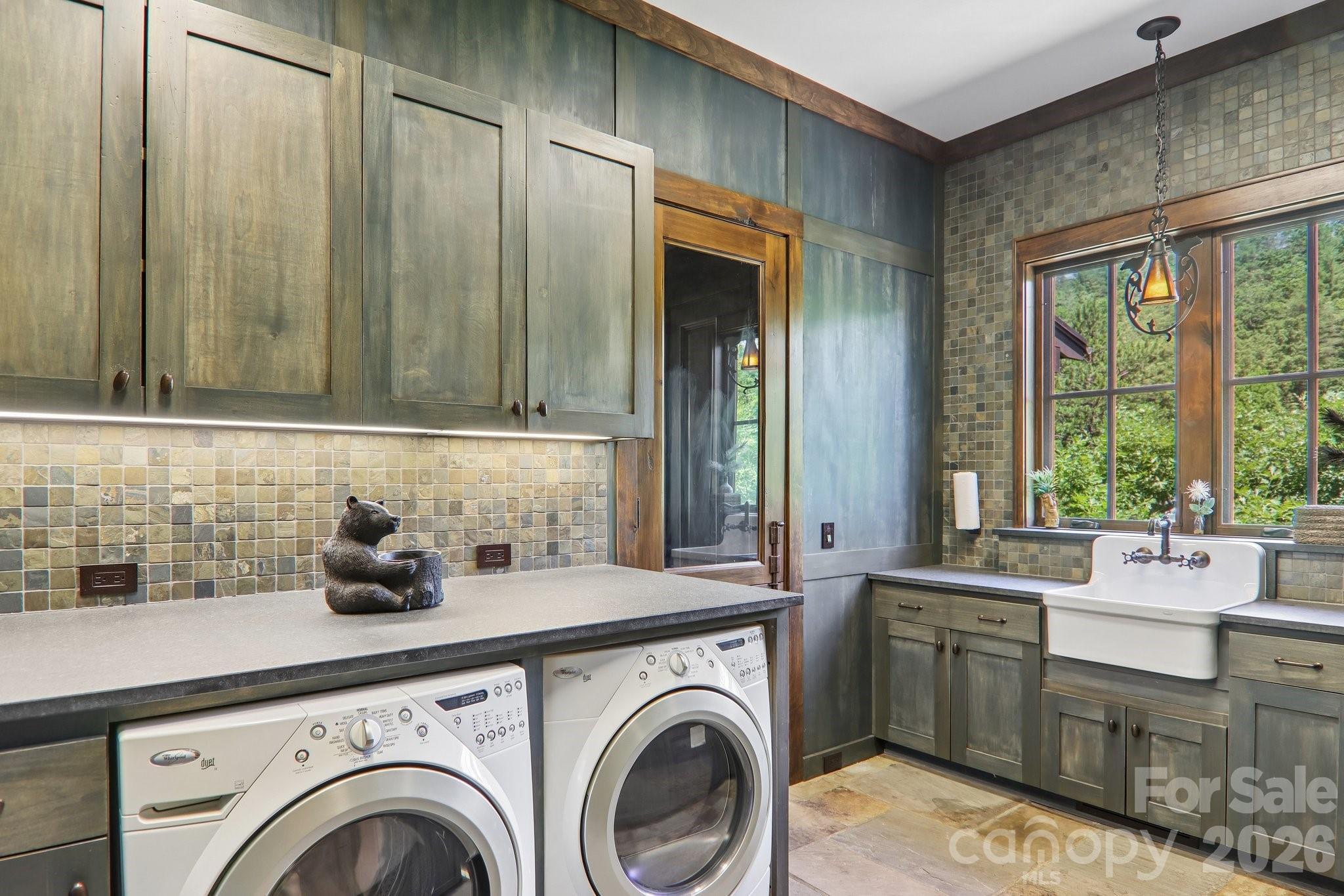 410 Lakewood Drive — Bryson City