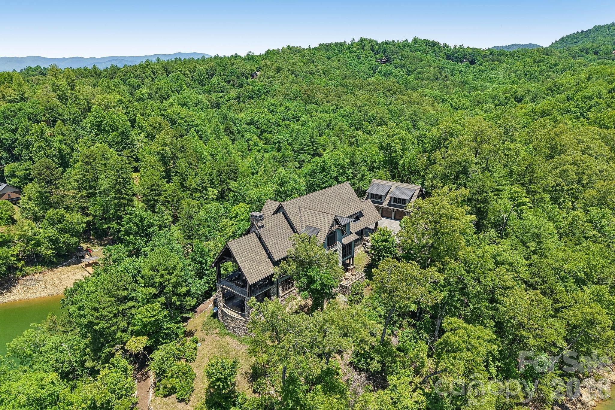 410 Lakewood Drive — Bryson City