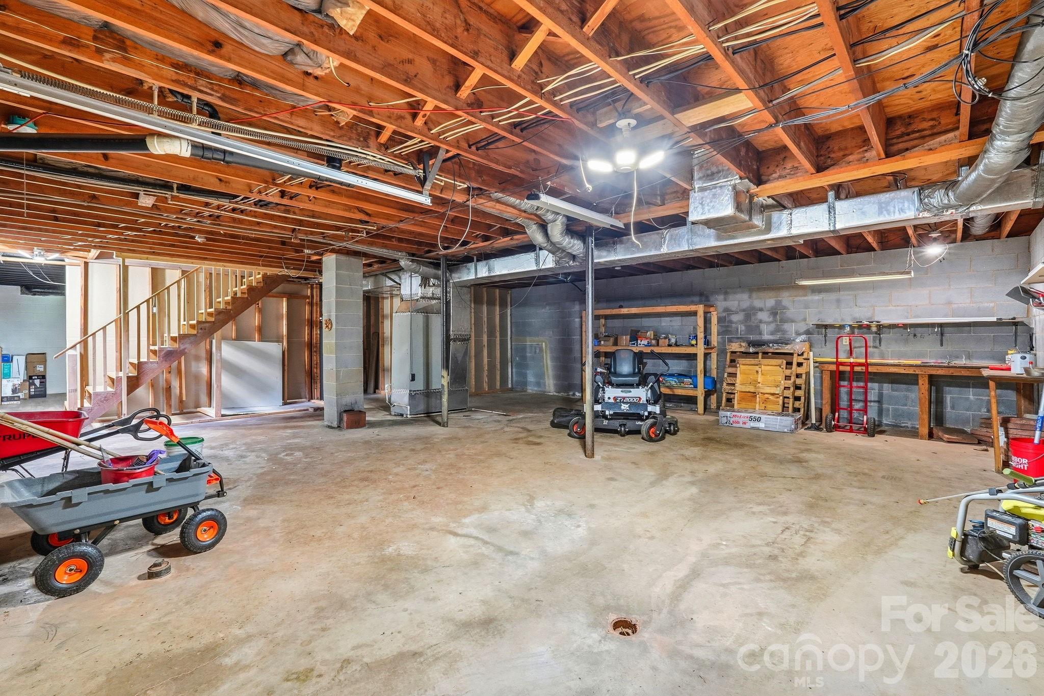 1692 Pads Road — North Wilkesboro
