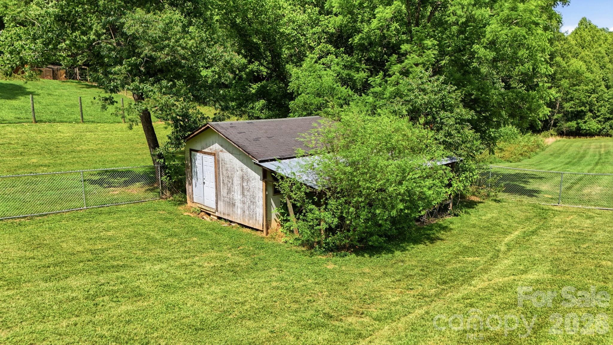 1692 Pads Road — North Wilkesboro