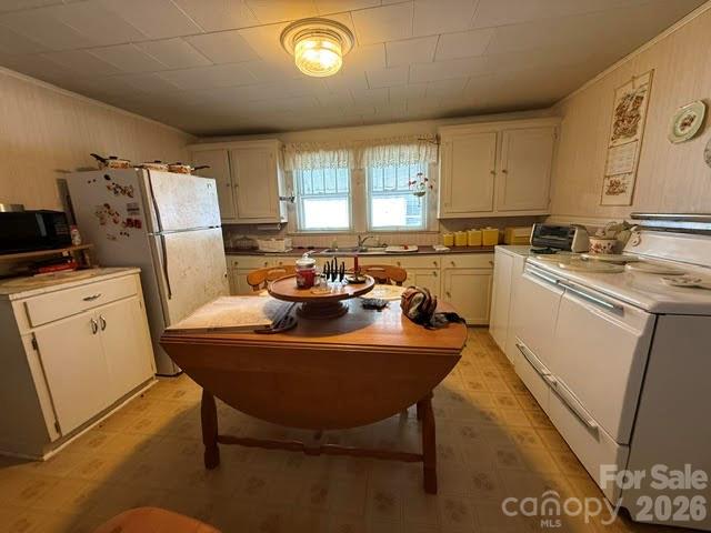 1622 W Park Avenue — Albemarle