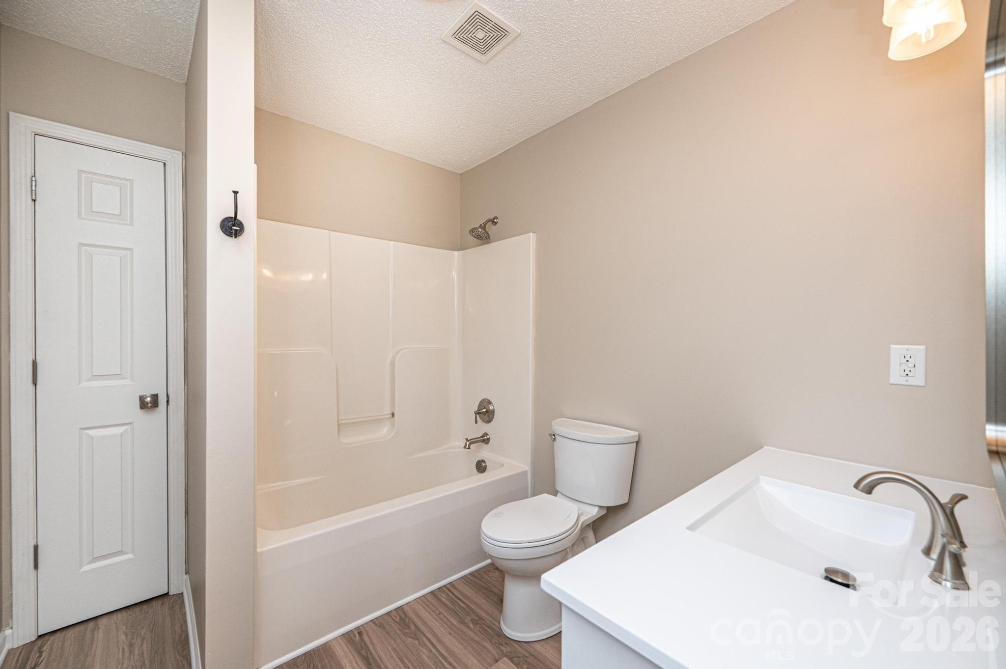 1337 Gallatin Lane — Hudson