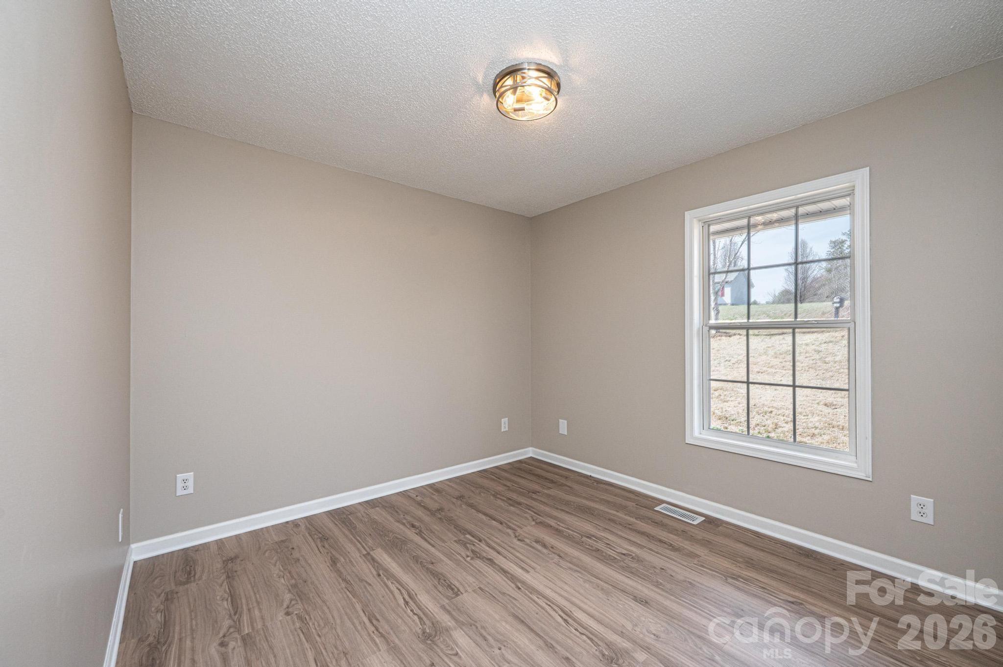1337 Gallatin Lane — Hudson