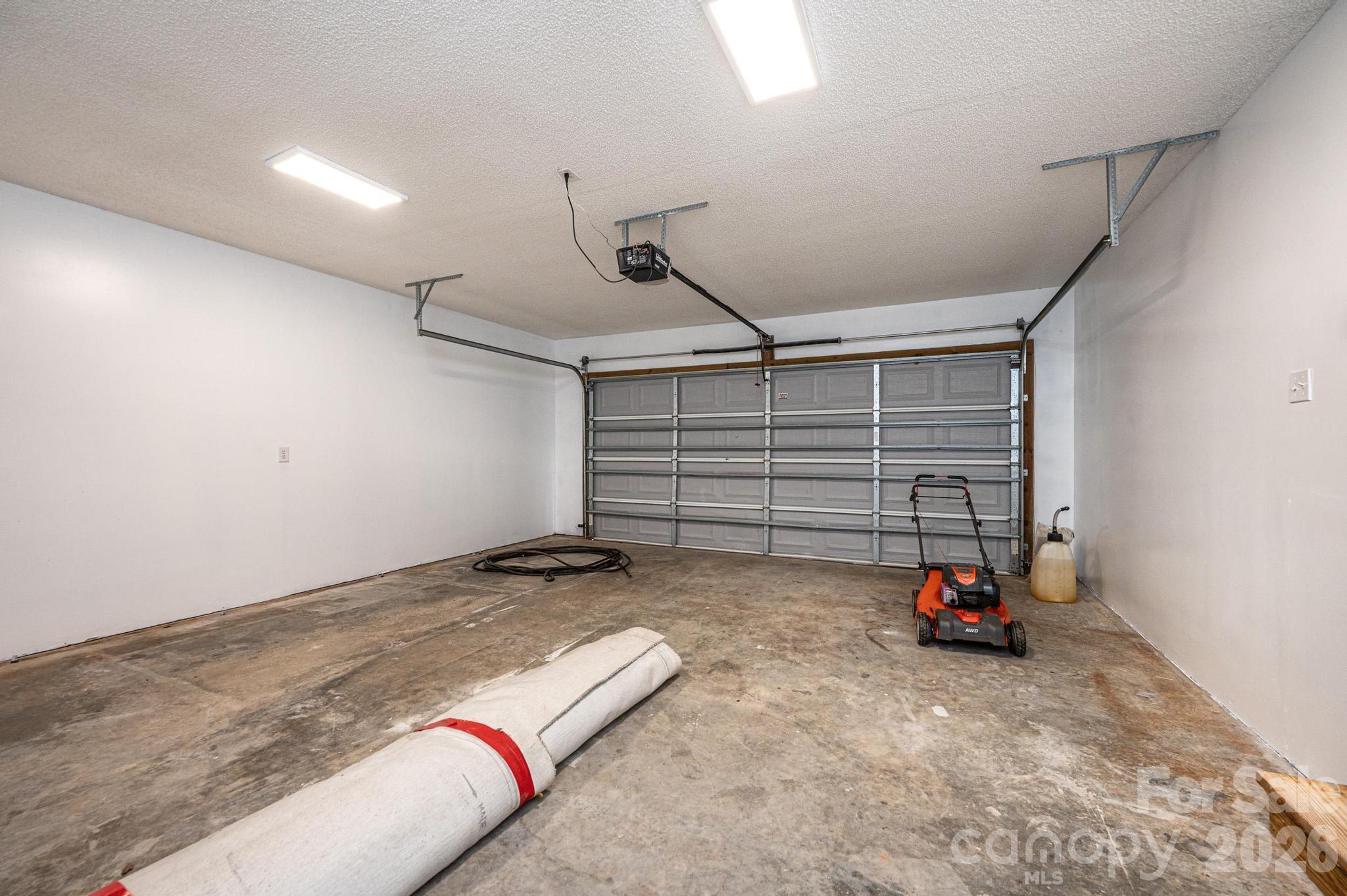 1337 Gallatin Lane — Hudson
