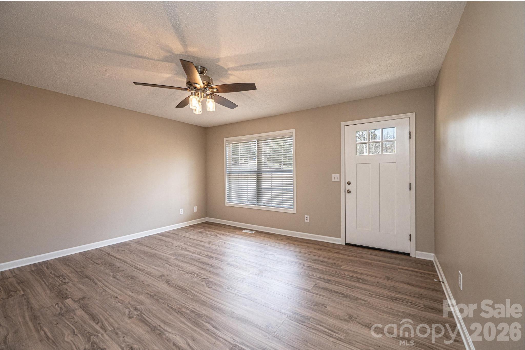 1337 Gallatin Lane — Hudson