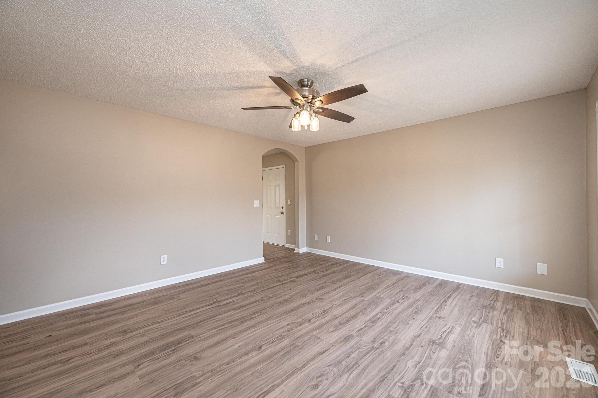 1337 Gallatin Lane — Hudson