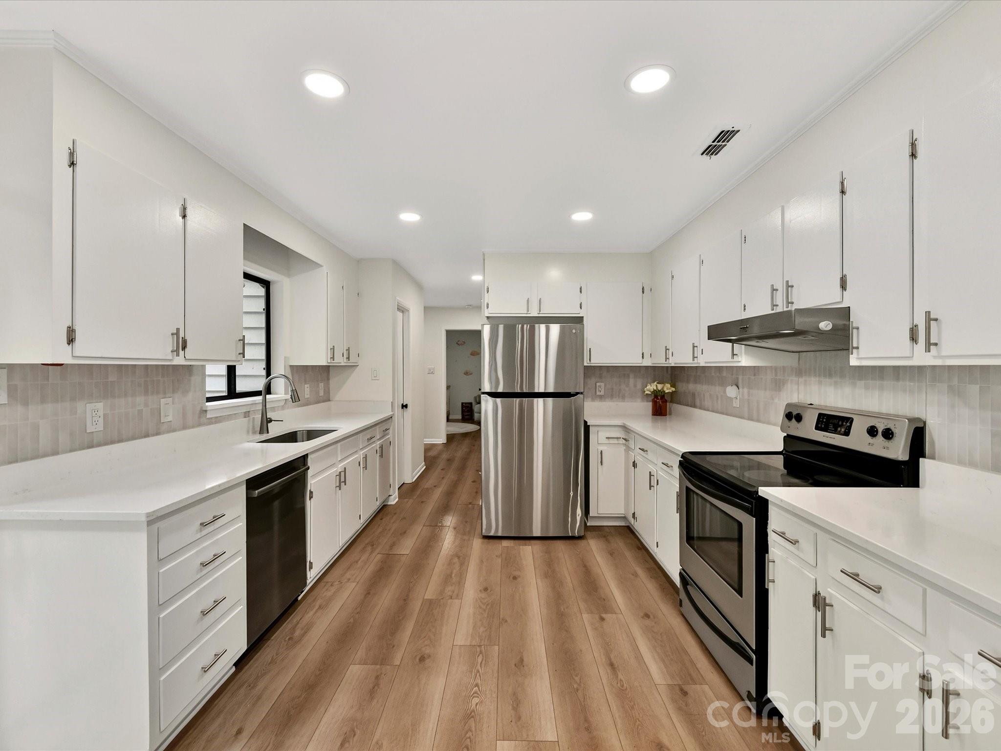 7908 Serendipity Lane — Charlotte
