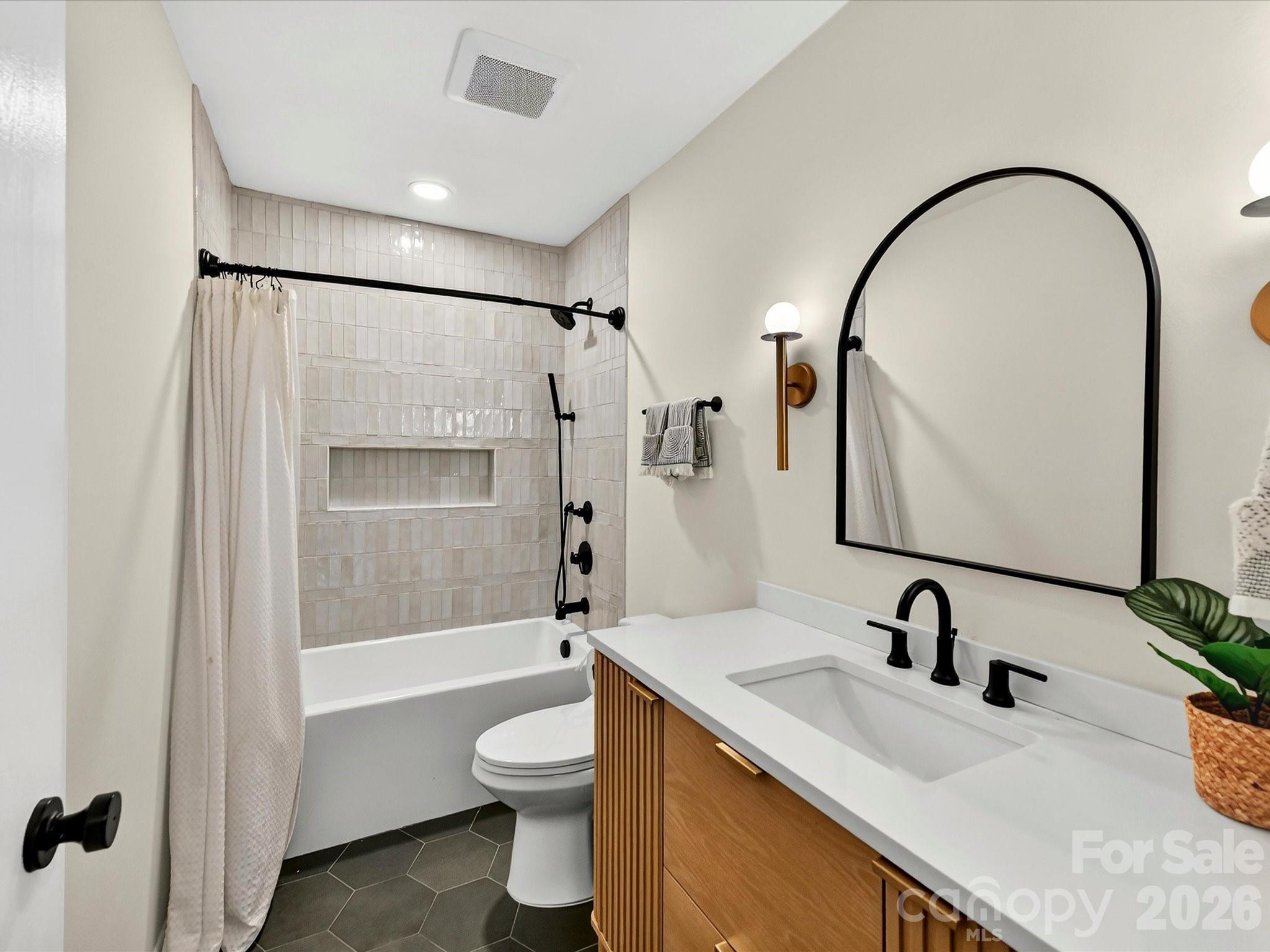 7908 Serendipity Lane — Charlotte