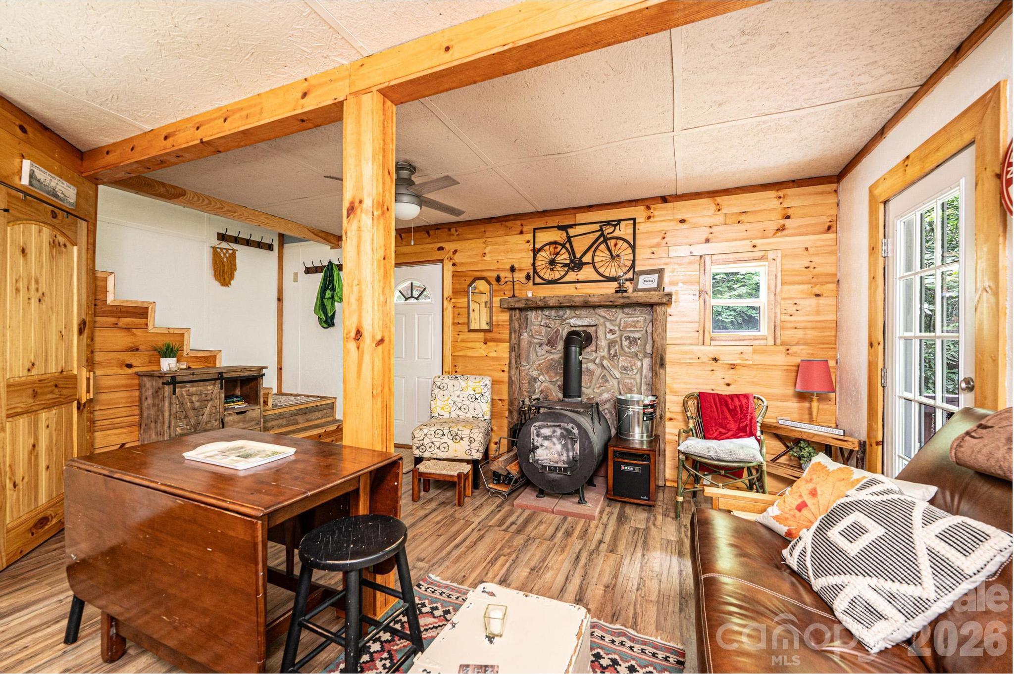 4462 Maple Grove Church Road — Collettsville