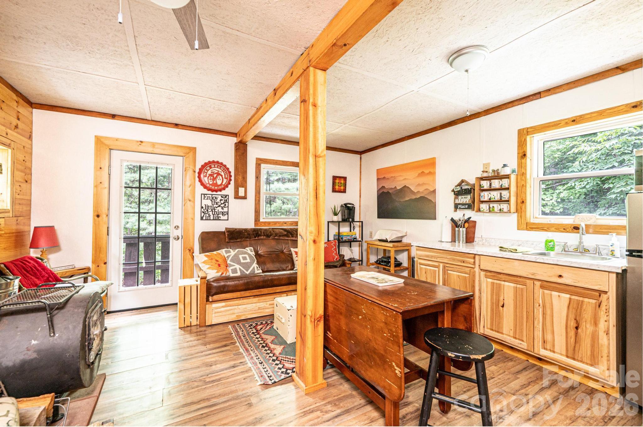 4462 Maple Grove Church Road — Collettsville
