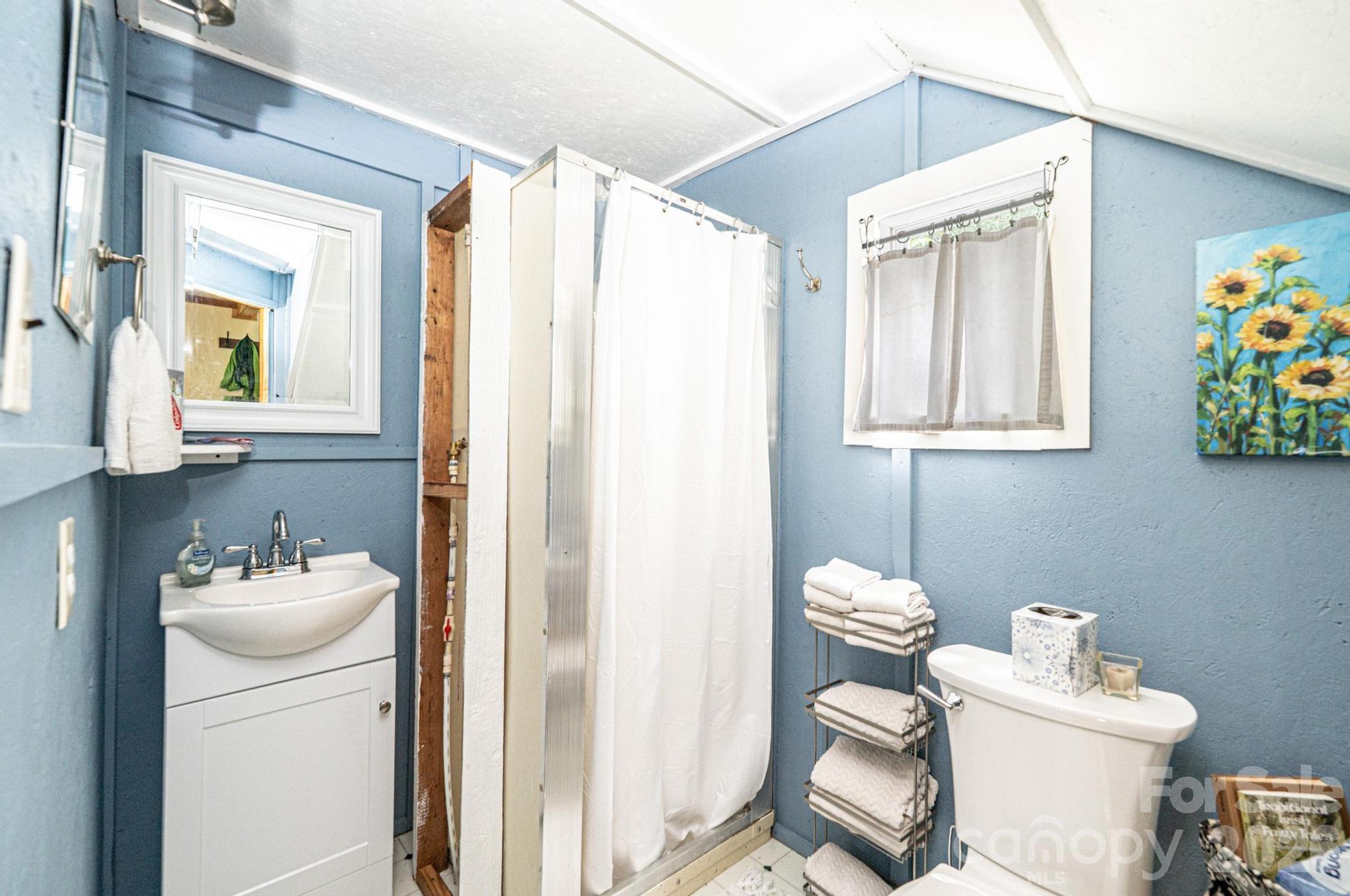 4462 Maple Grove Church Road — Collettsville