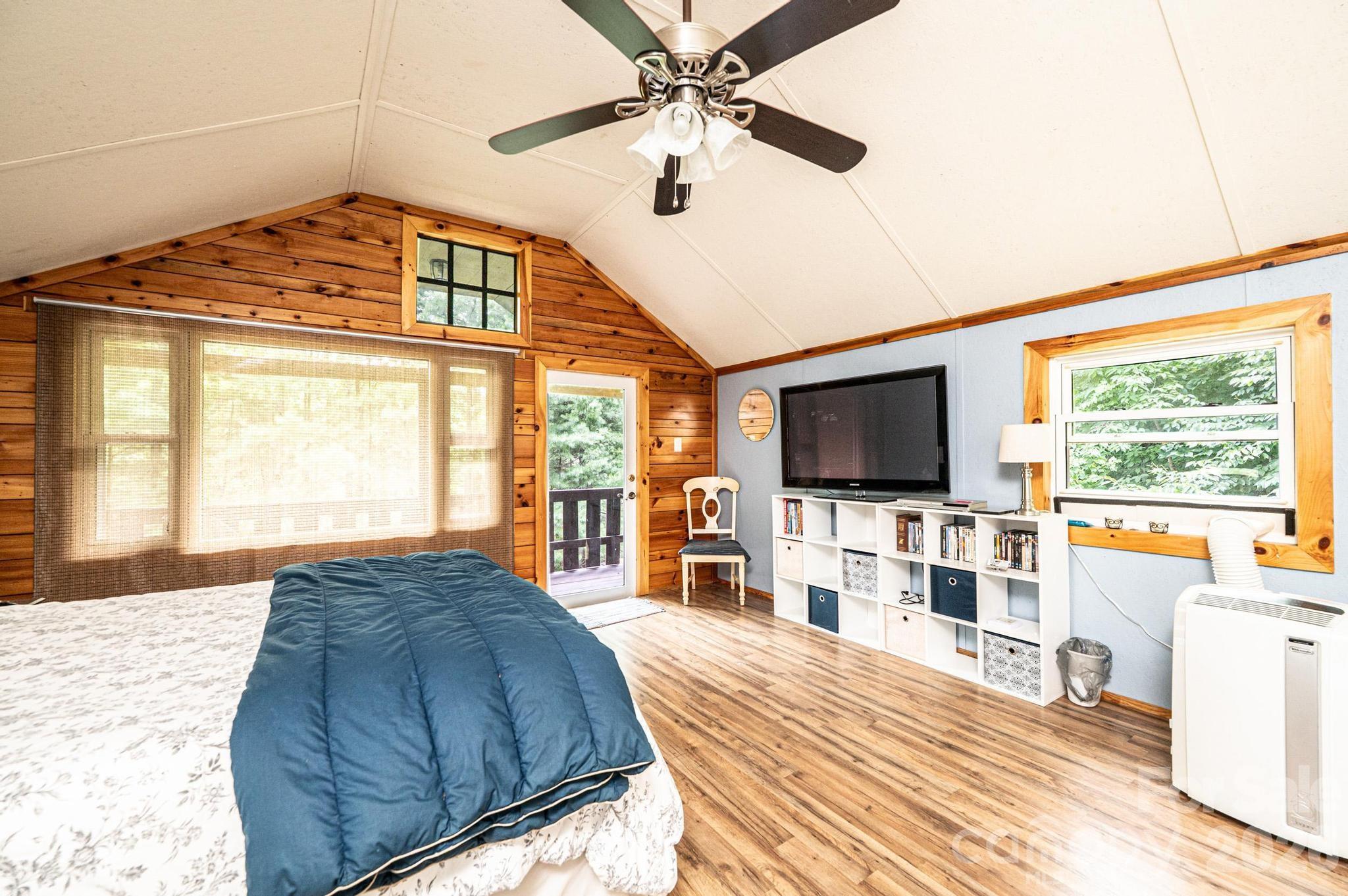 4462 Maple Grove Church Road — Collettsville