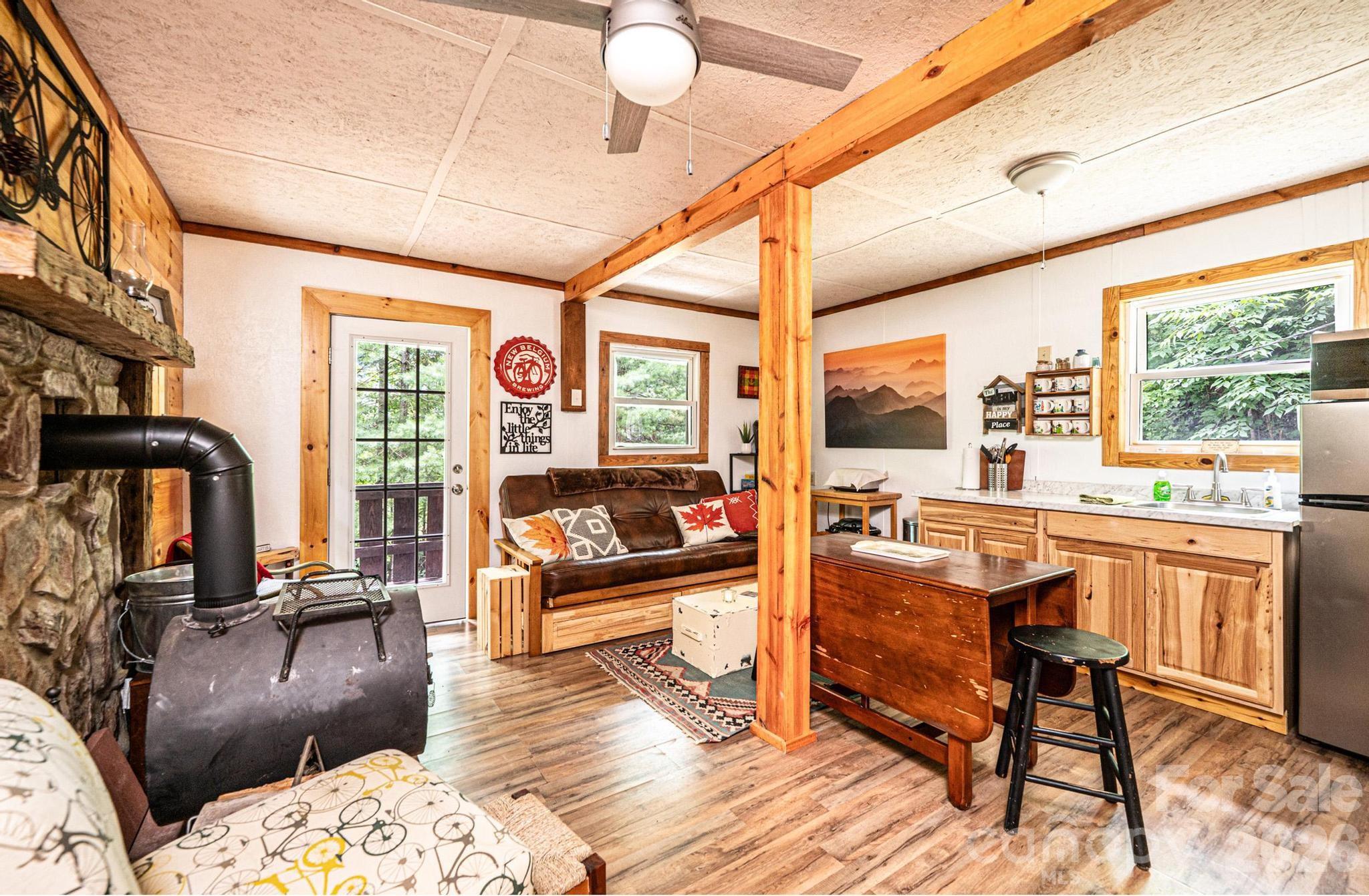 4462 Maple Grove Church Road — Collettsville