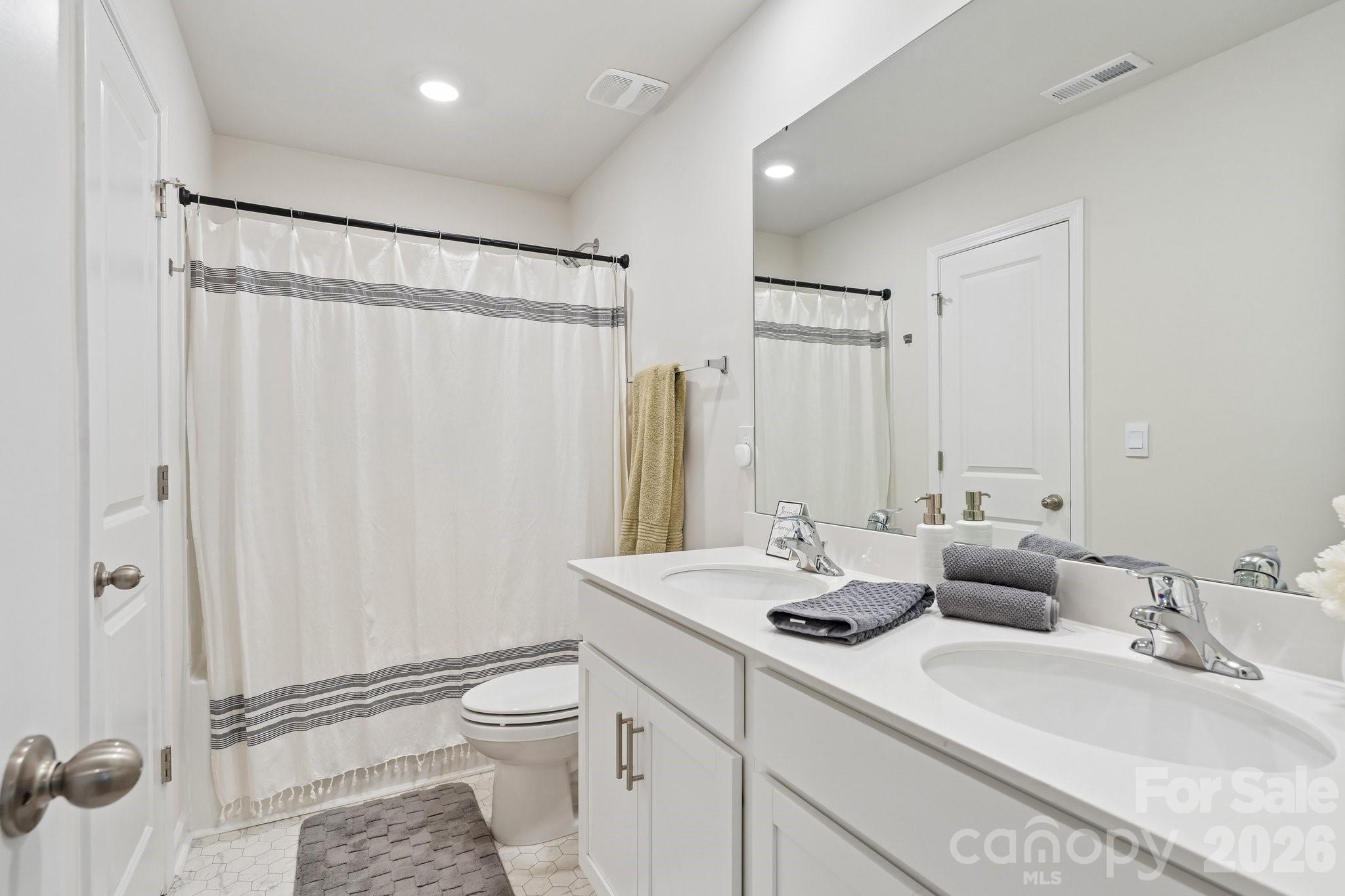3631 Azalea Ridge Drive — Mount Holly
