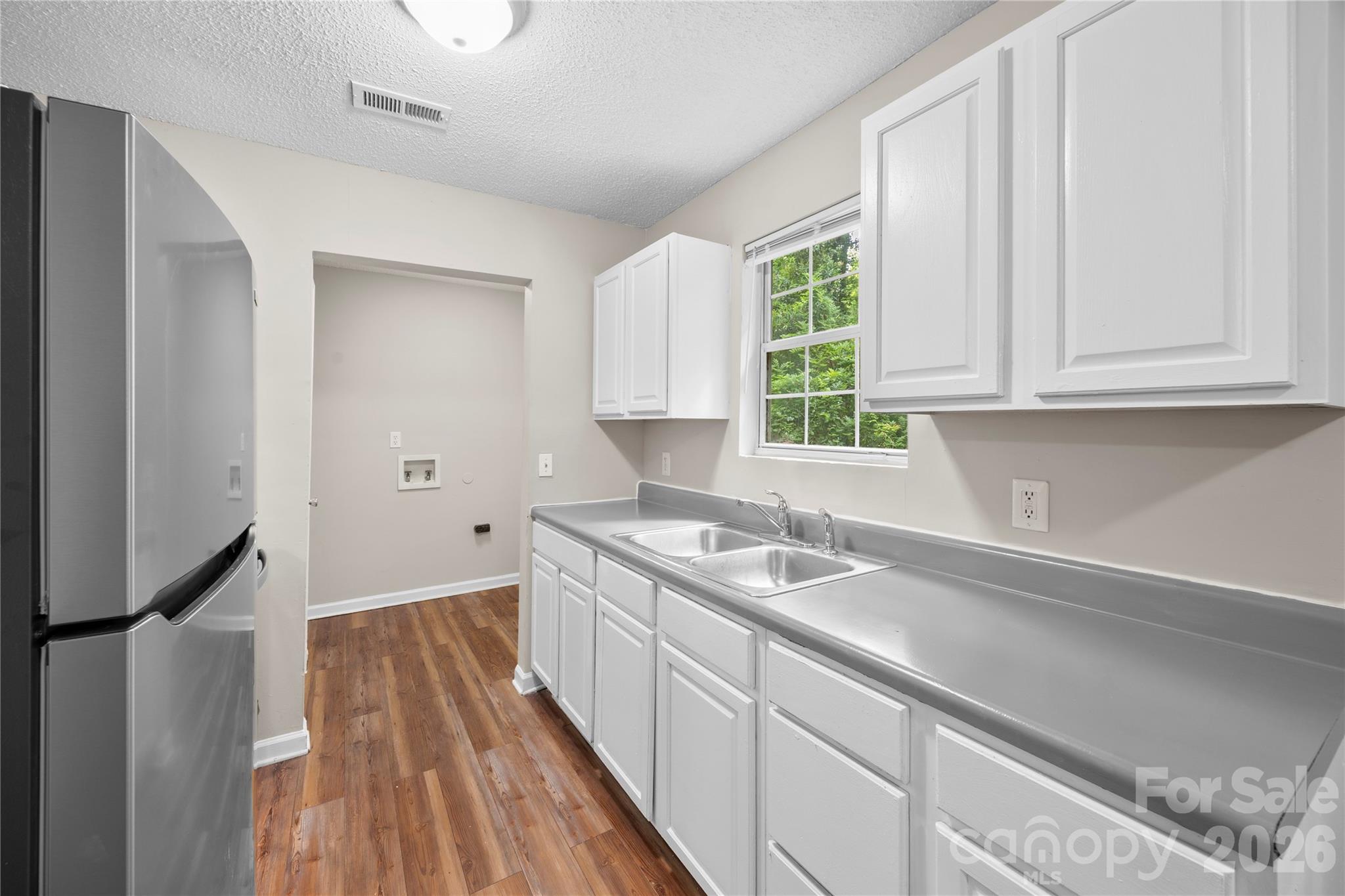 4525 Rolling Hill Drive — Charlotte