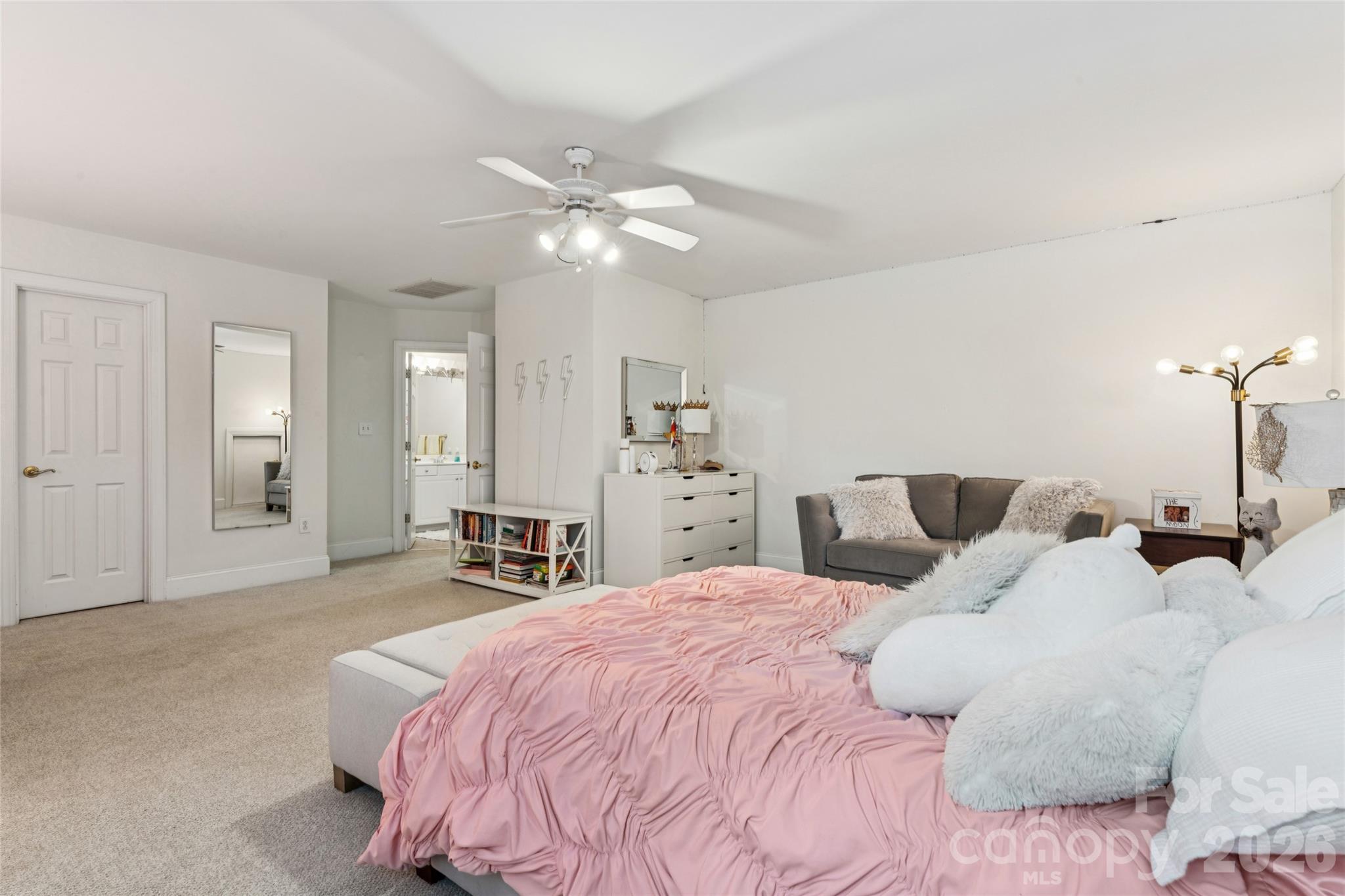 6784 Lynrose Court — Charlotte