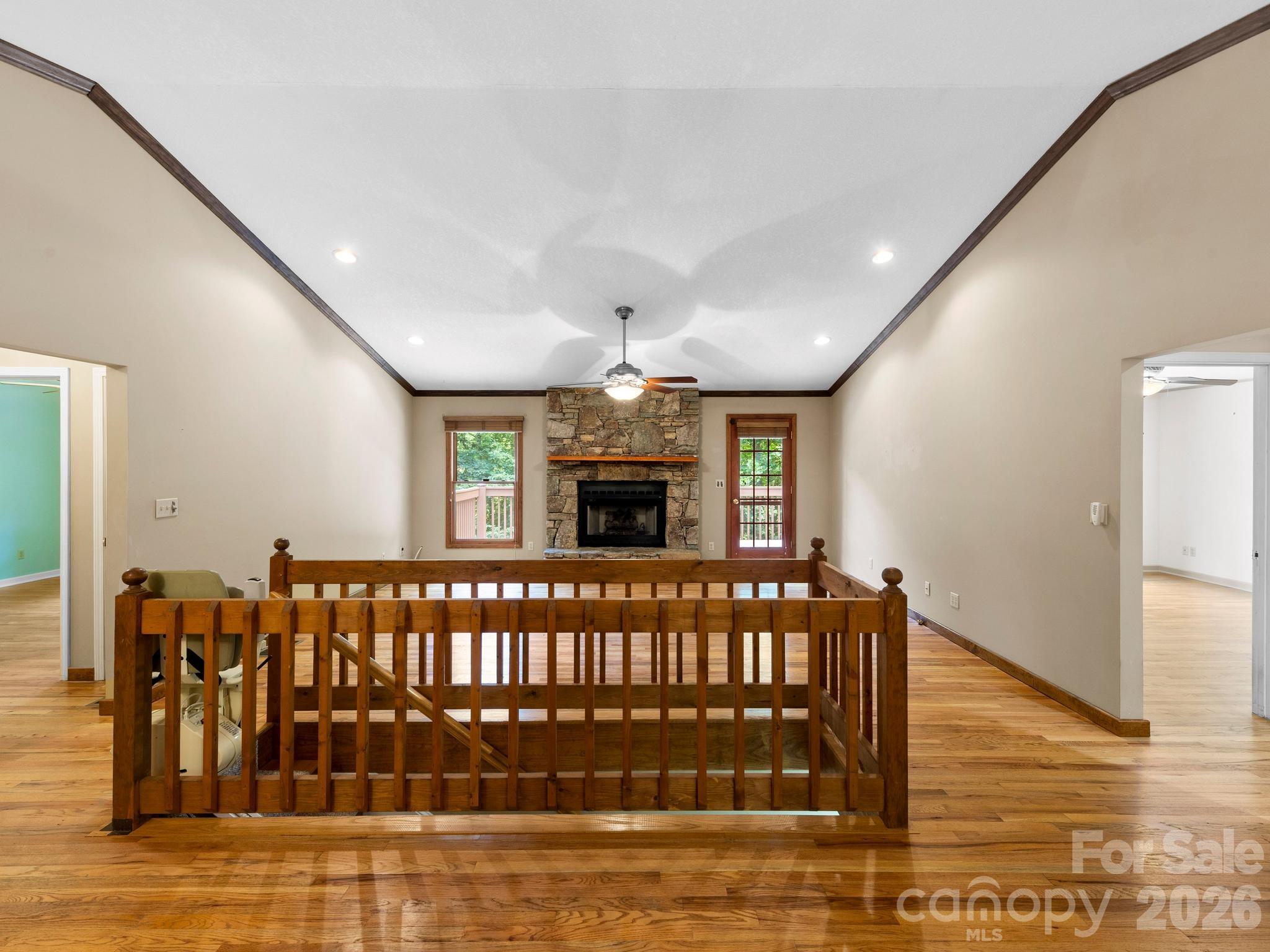 11 Robin Lane — Weaverville