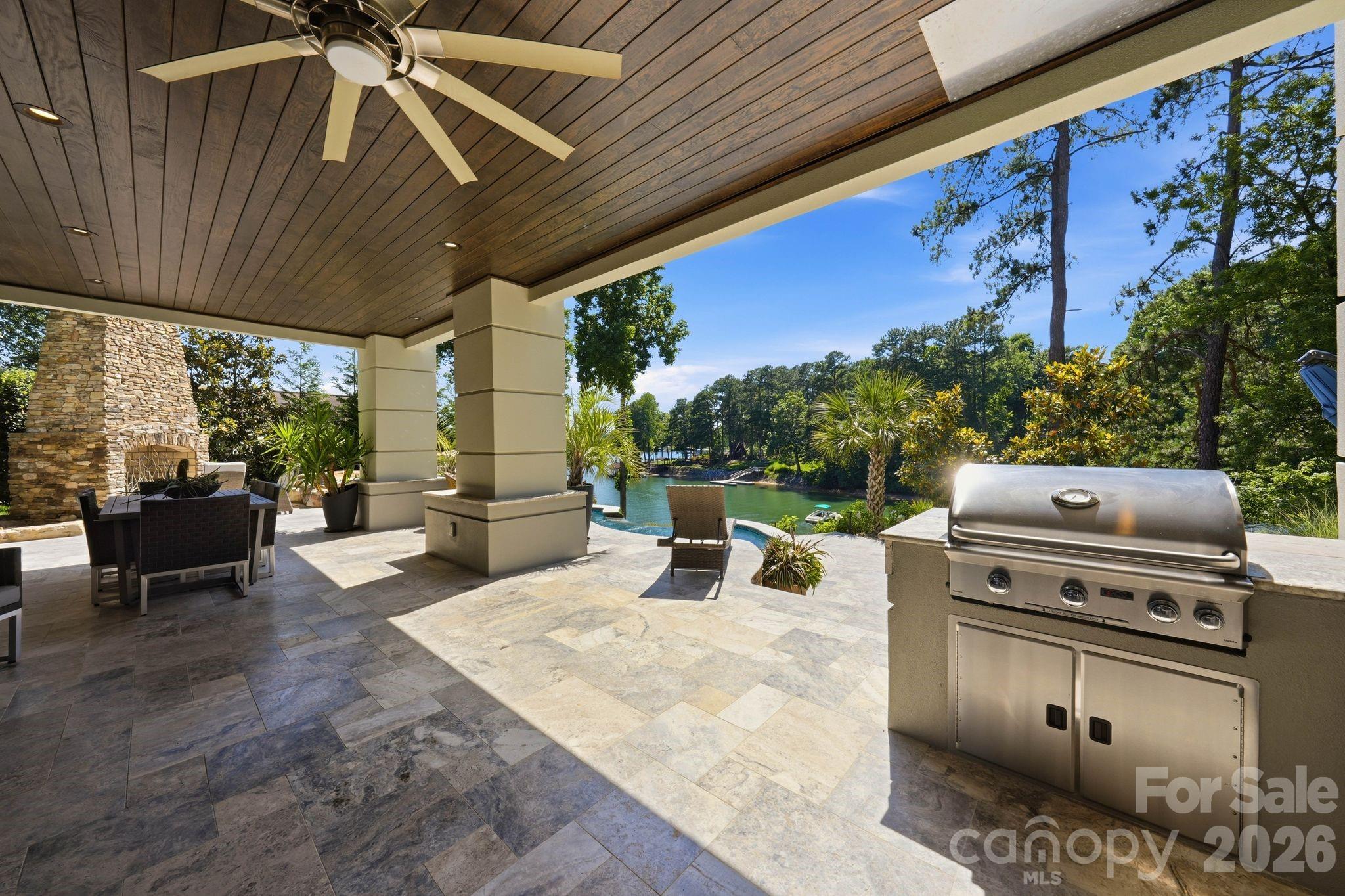 106 Norcross Lane — Mooresville