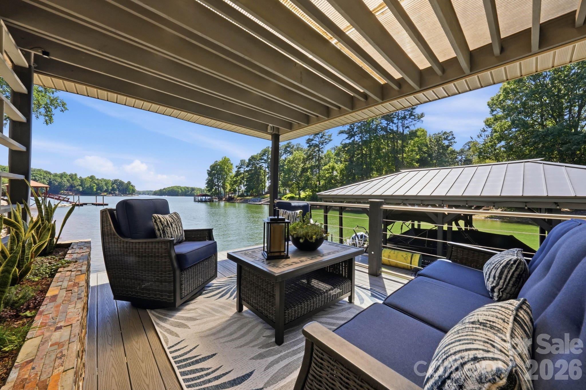 106 Norcross Lane — Mooresville