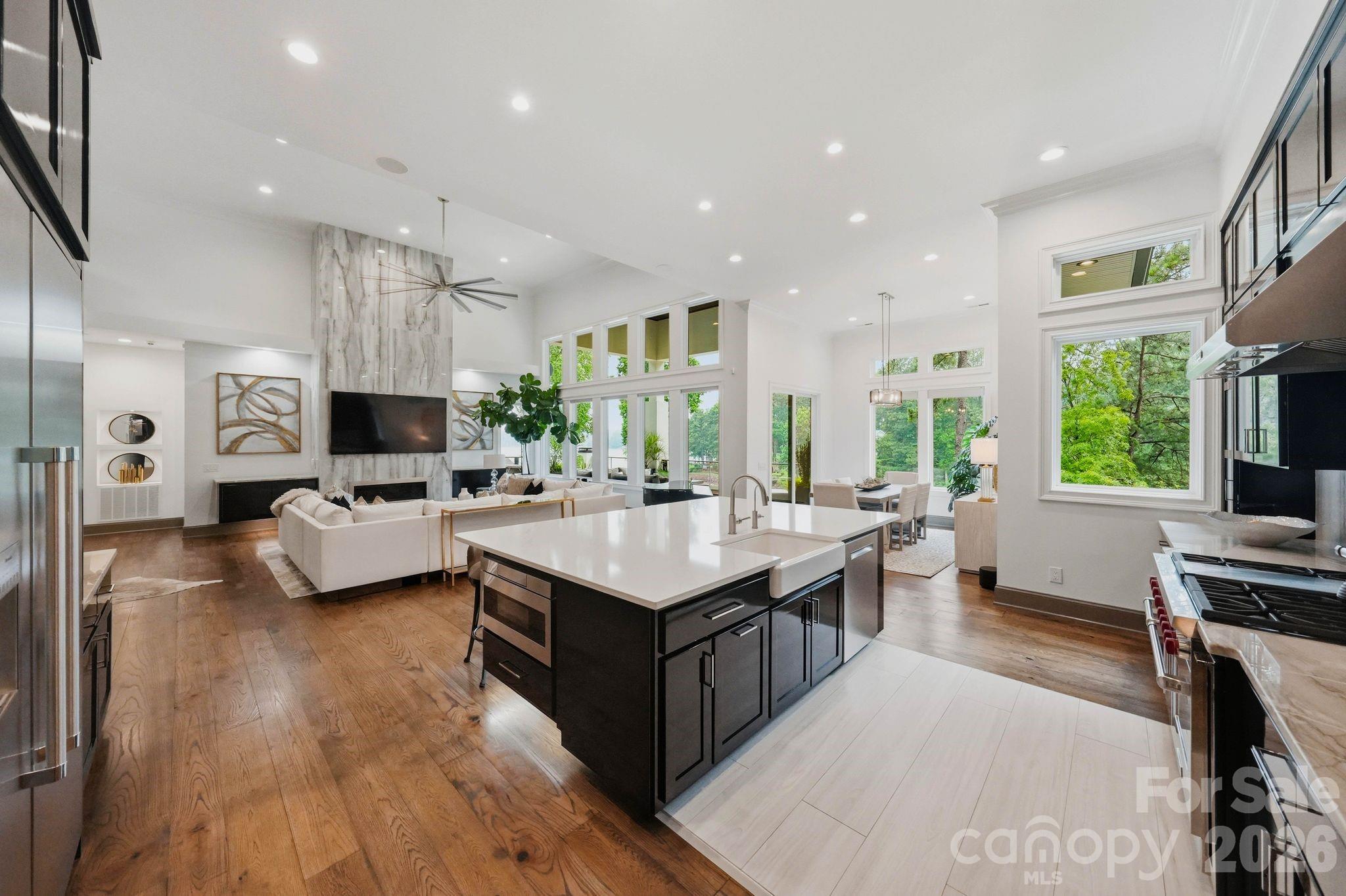 106 Norcross Lane — Mooresville