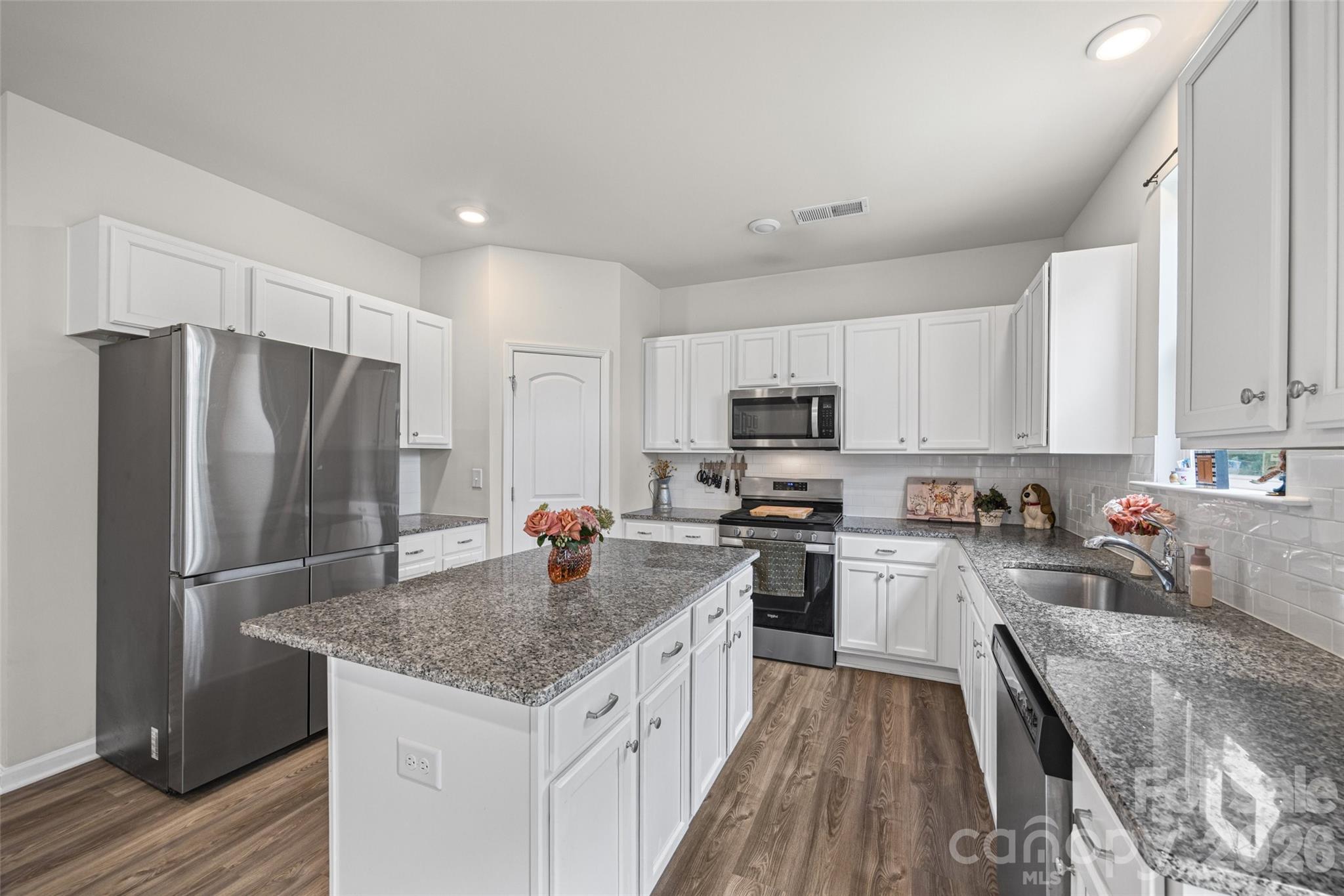 2225 Sussex Road — York